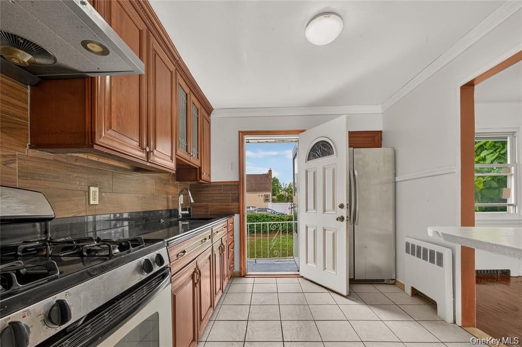 33 N Montgomery Street thumbnail 9