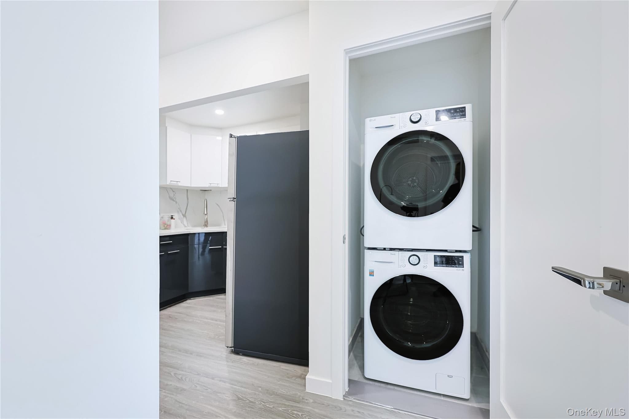 43-30 52nd Street Unit: 3B thumbnail 10