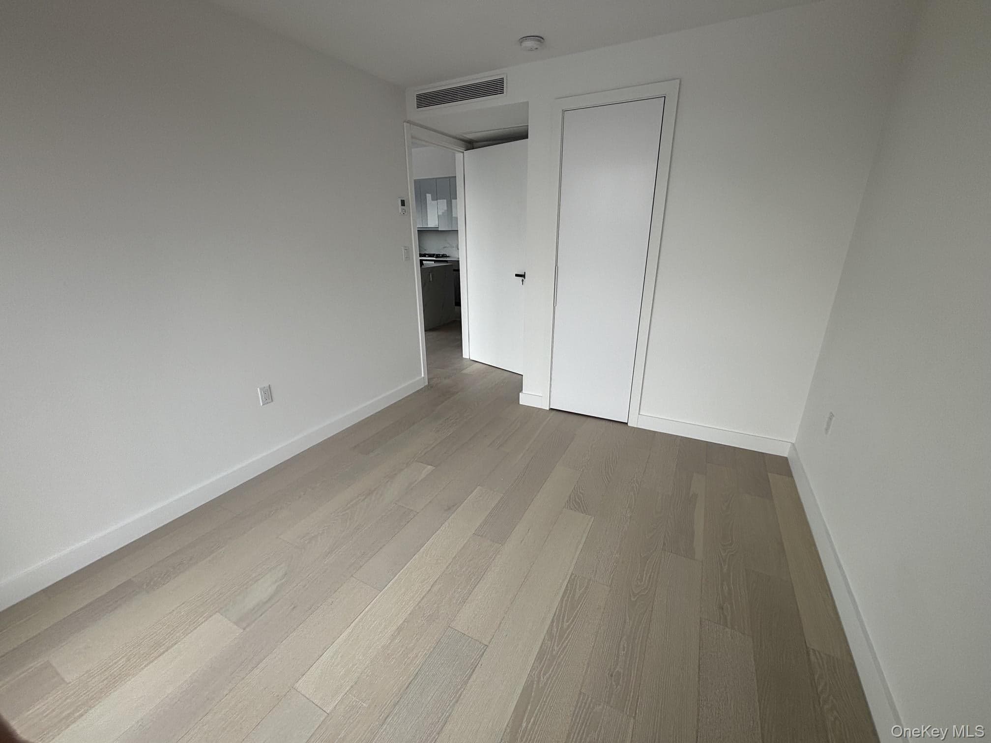 14449 Northern Boulevard Unit: 718 thumbnail 14