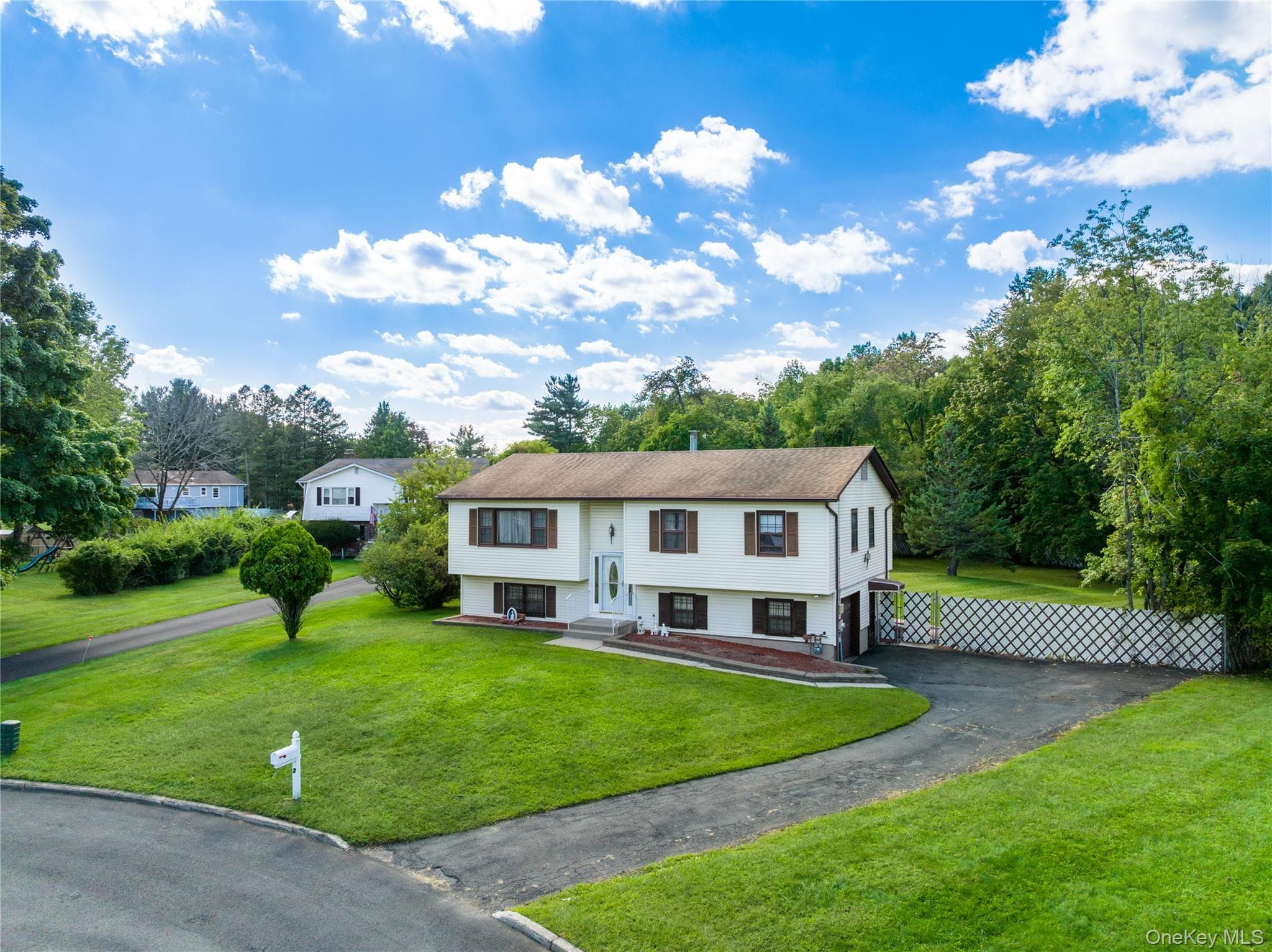 7 Roxbury Court, Chestnut Ridge