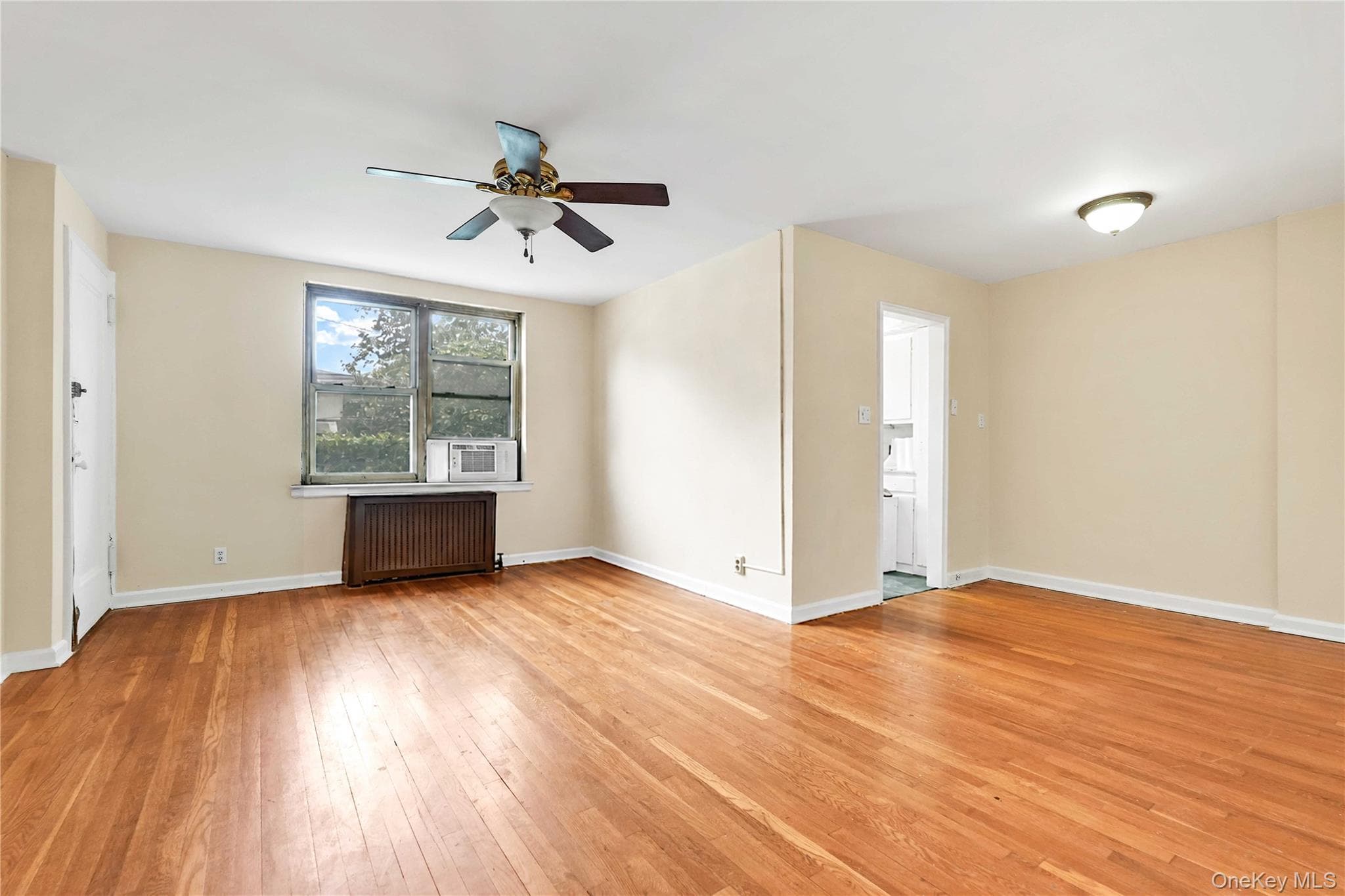 35-14 192nd Street Unit: 1C thumbnail 4