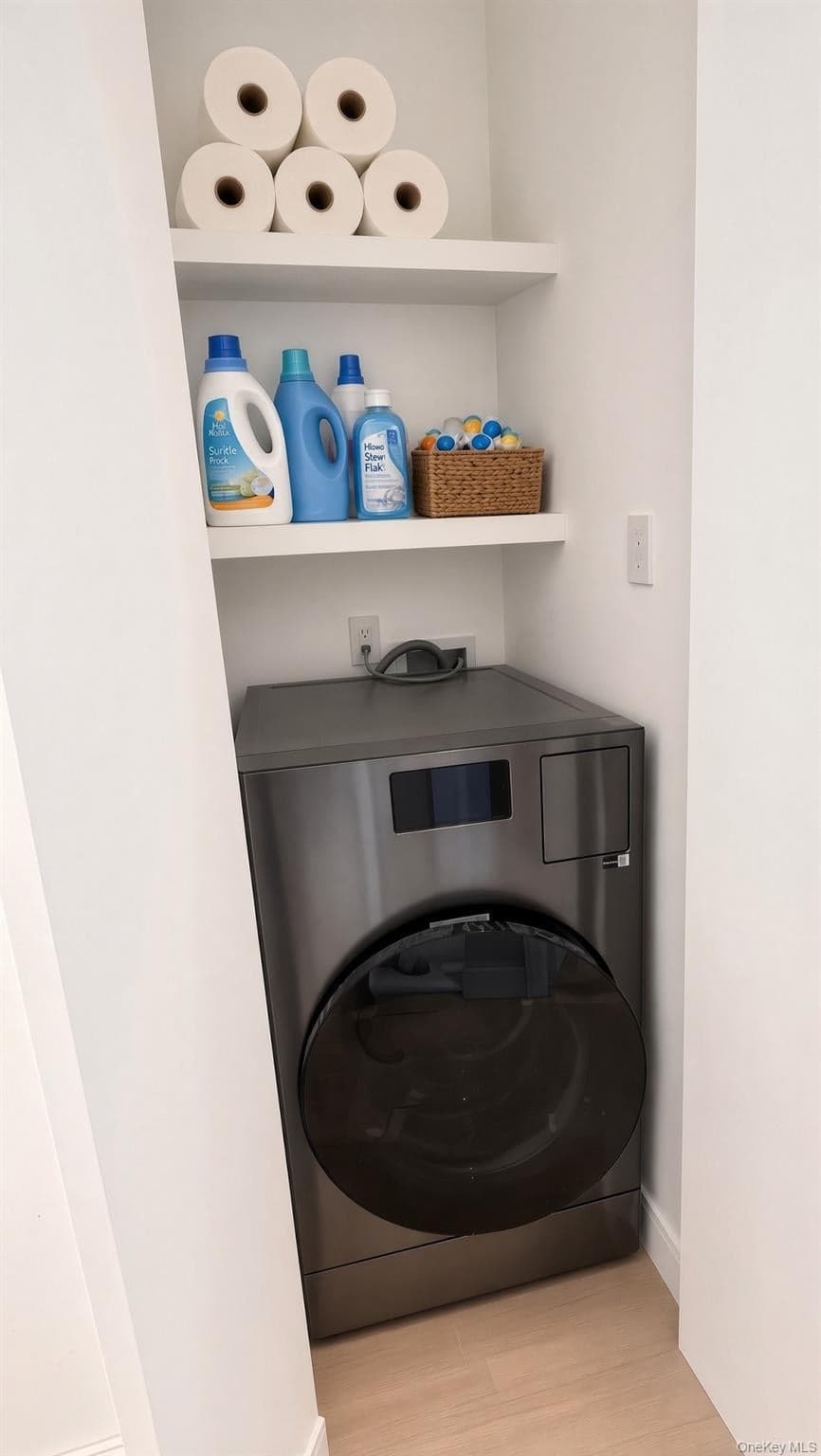 437 W 43rd Street Unit: 1 thumbnail 9