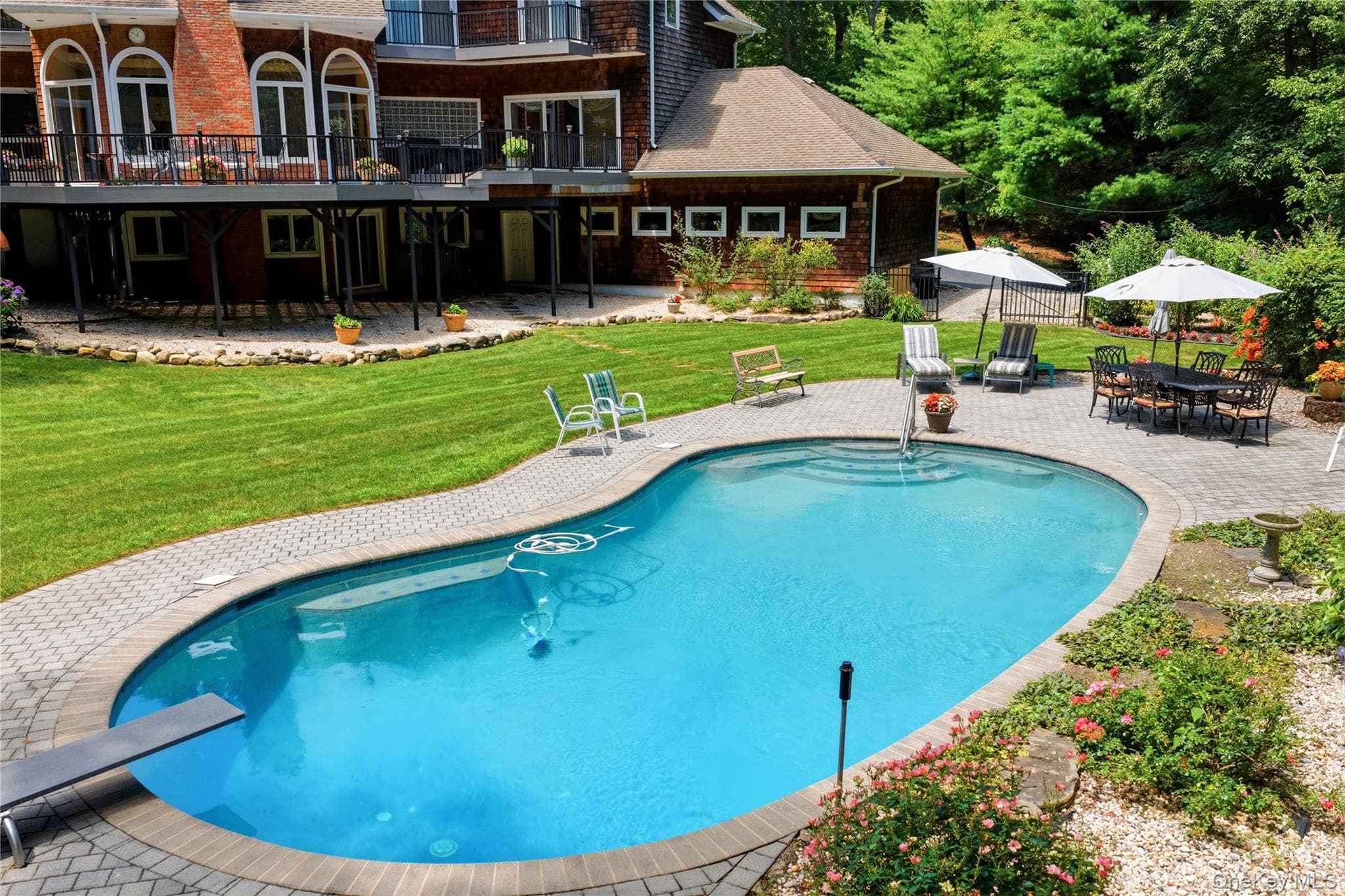 55 Meadow Glen Road thumbnail 46