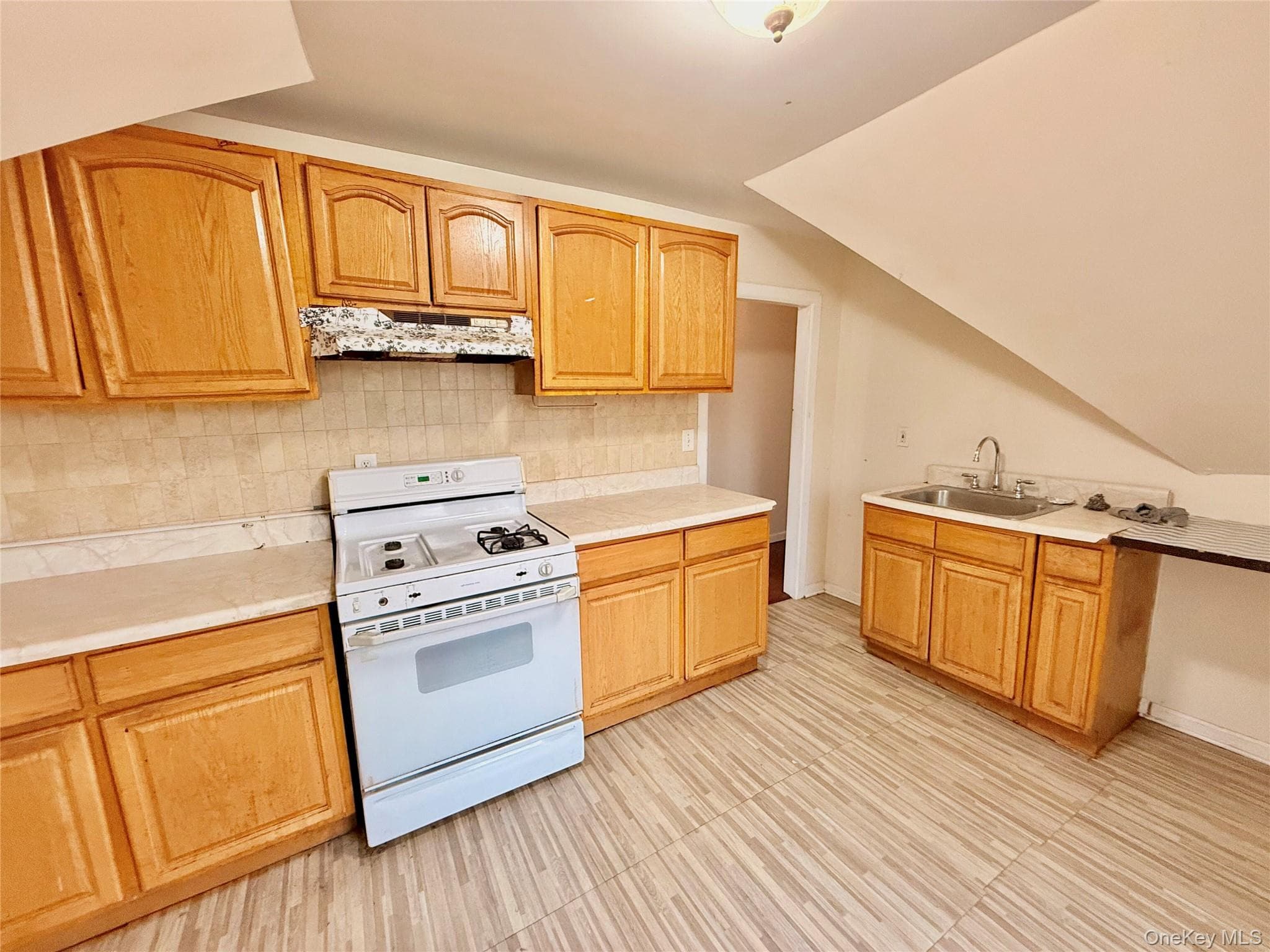 95-15 118th Street thumbnail 28