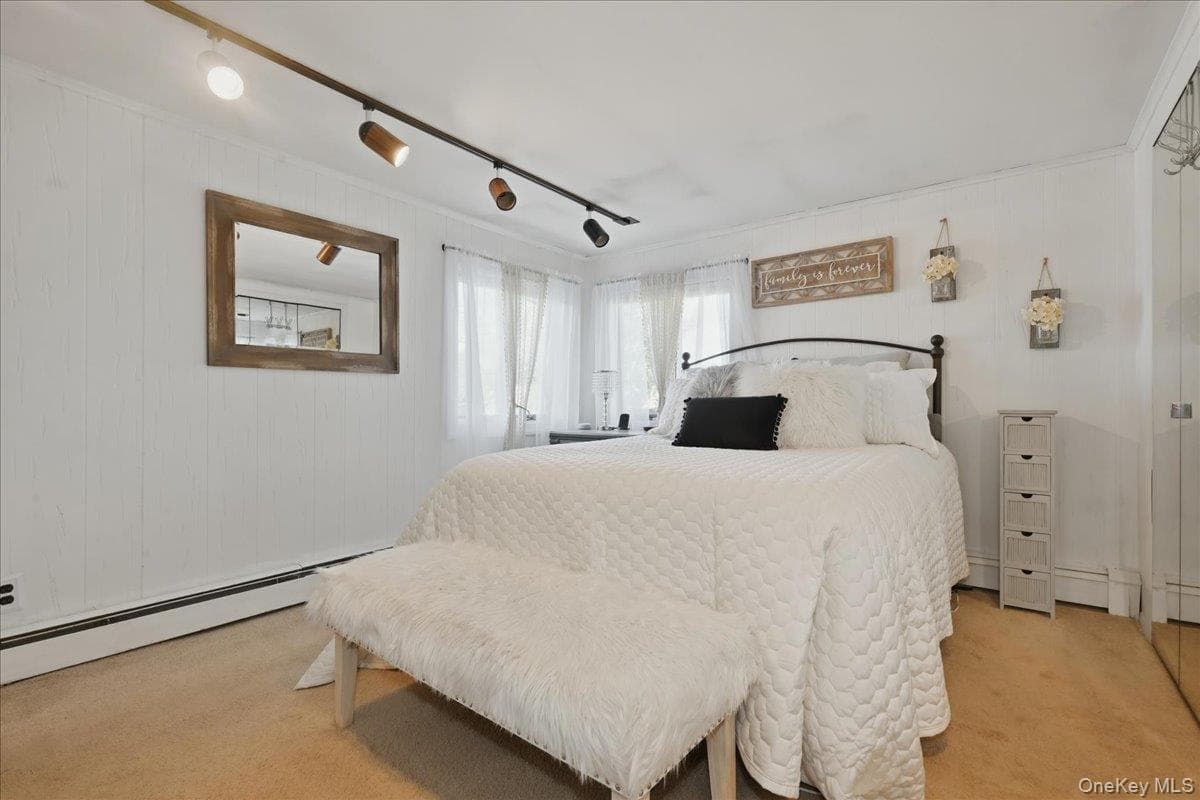 62 Linden Boulevard thumbnail 22