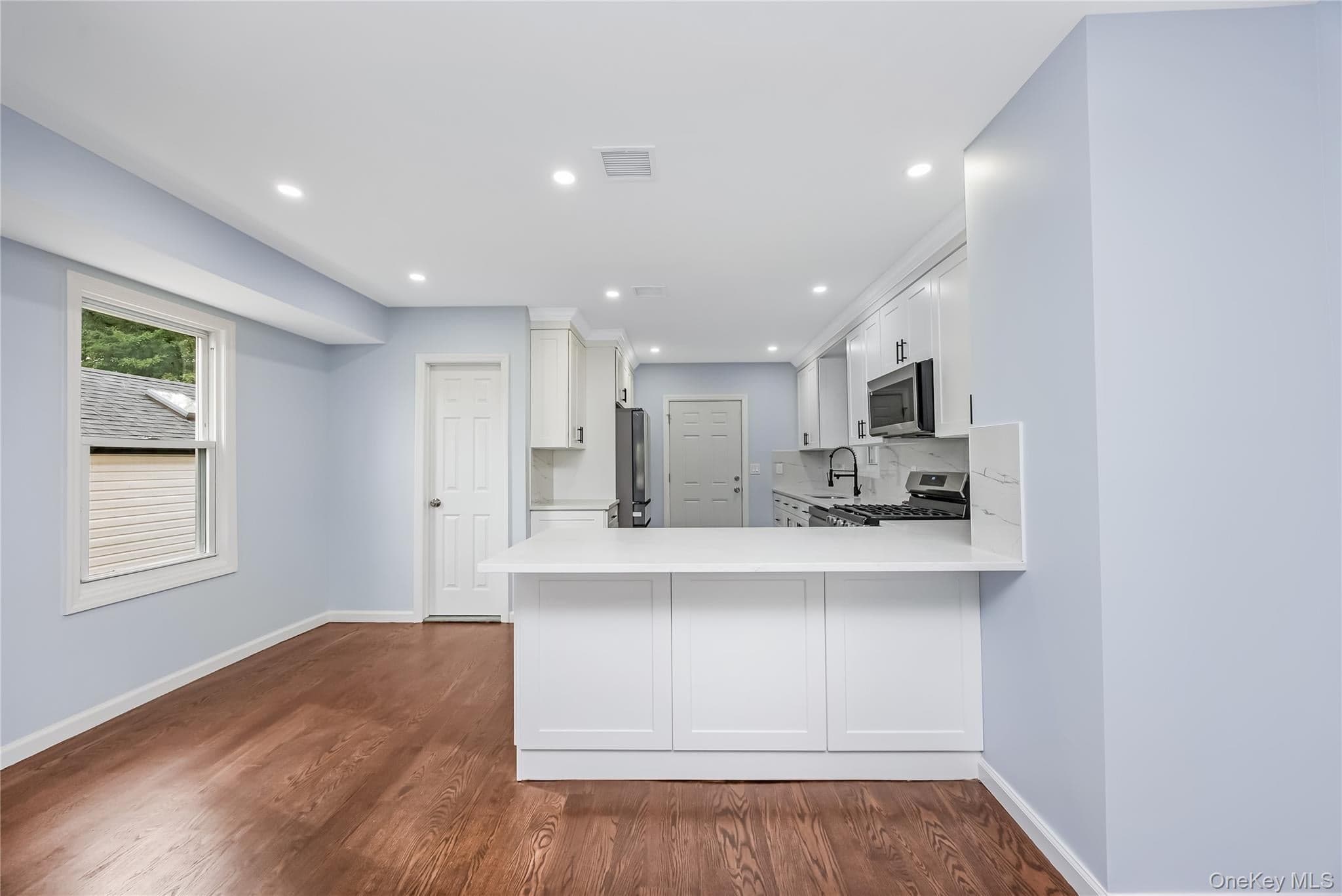 54 W Marshall Street thumbnail 9