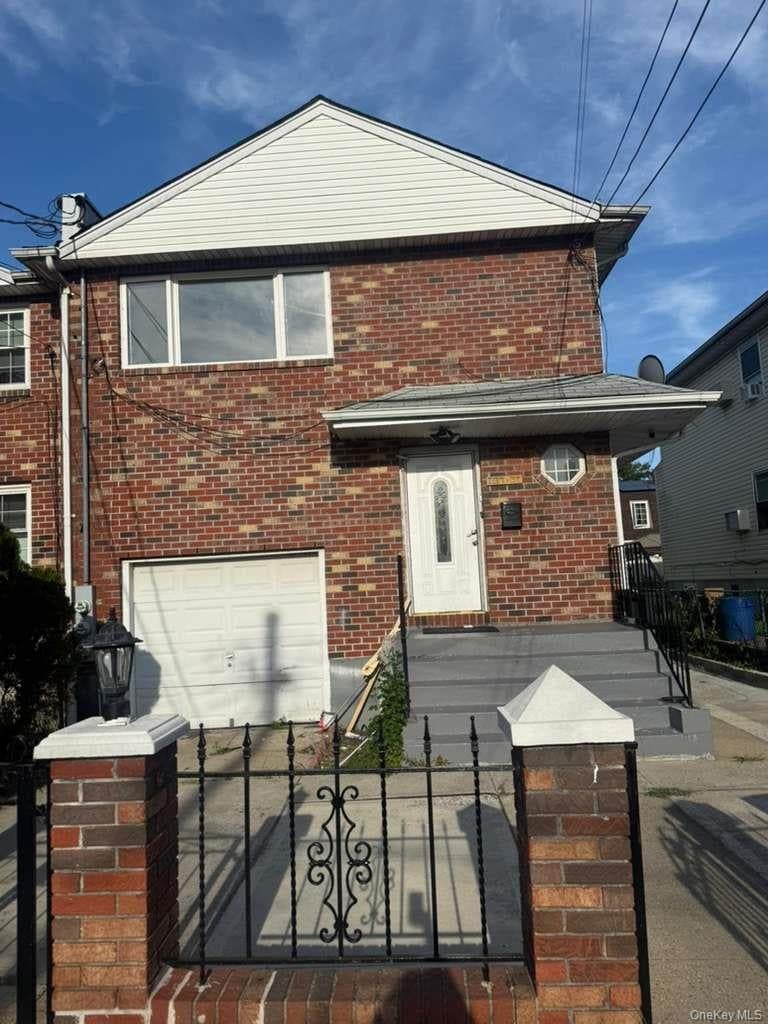 137-31 167 Street St, Jamaica