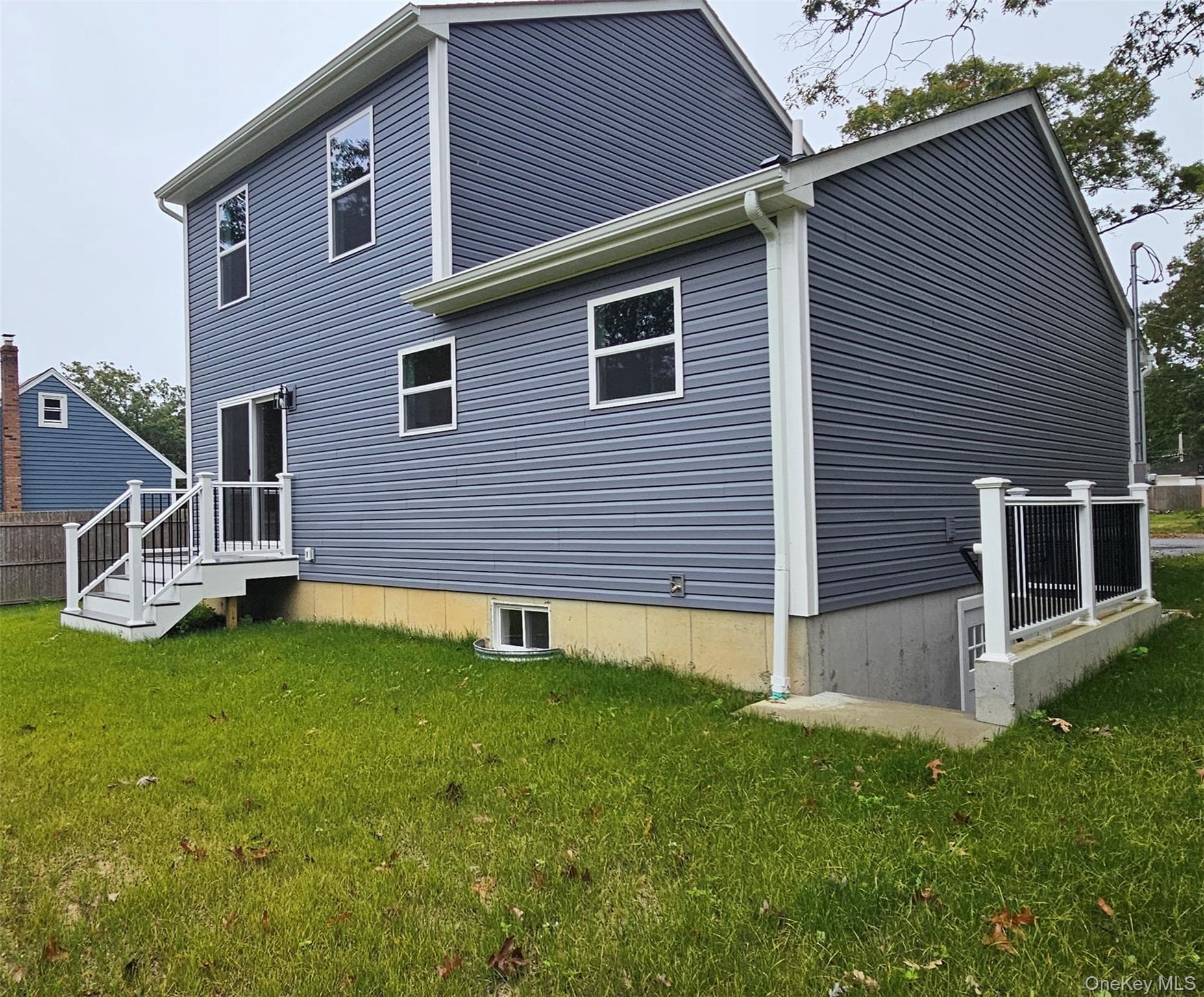 New Construction Wood Avenue thumbnail 19