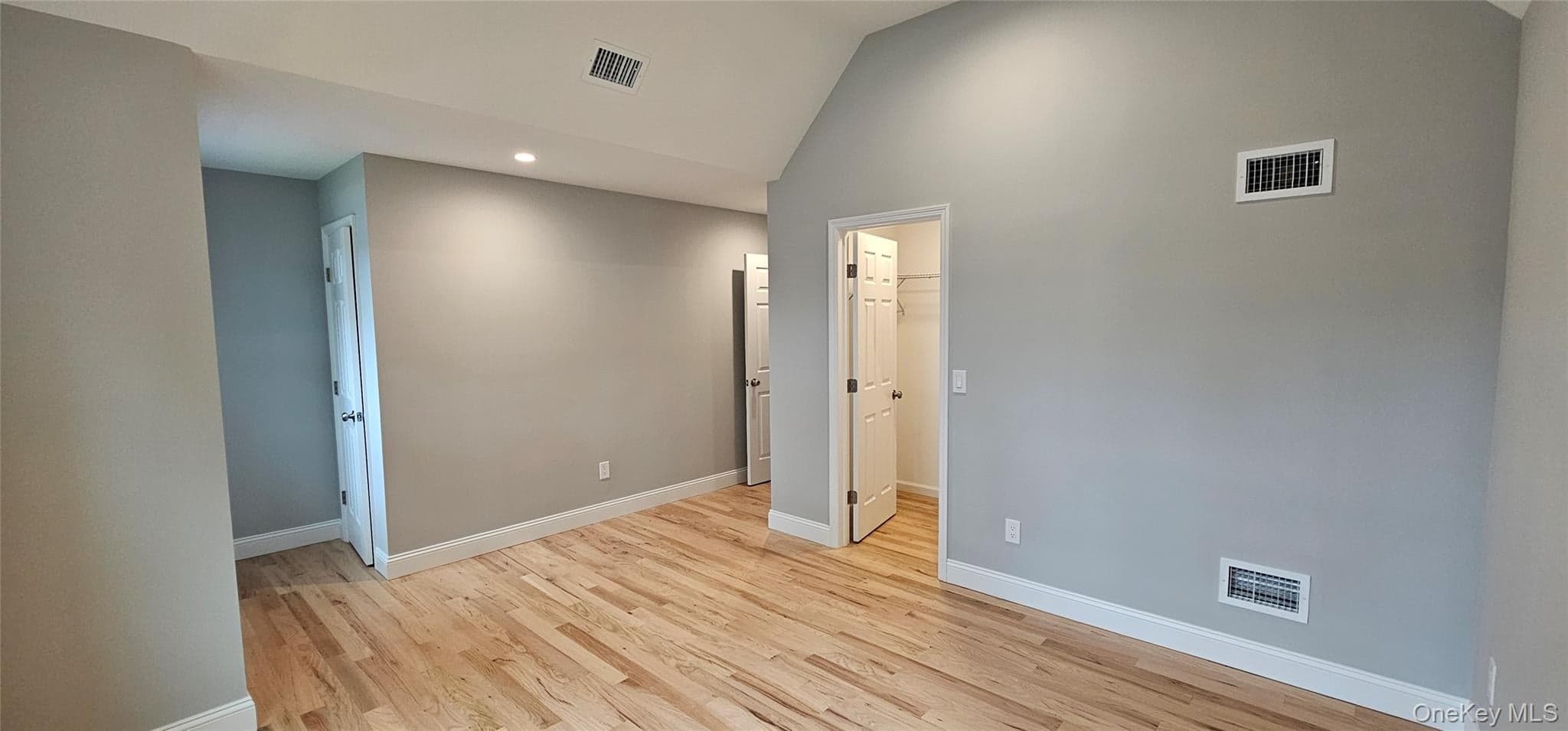 New Construction Wood Avenue thumbnail 12