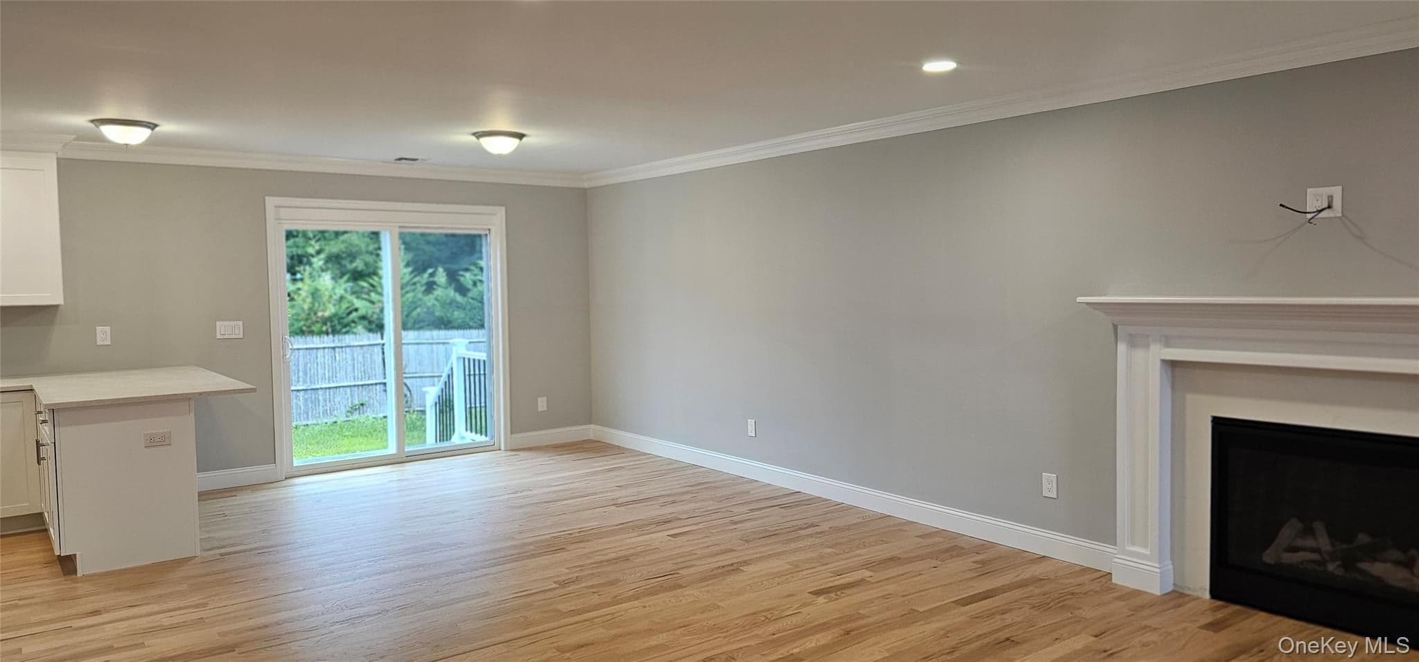 New Construction Wood Avenue thumbnail 3