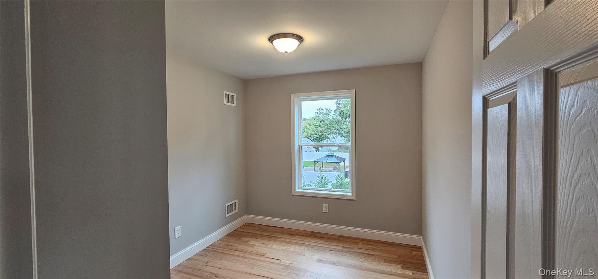 New Construction Wood Avenue thumbnail 16