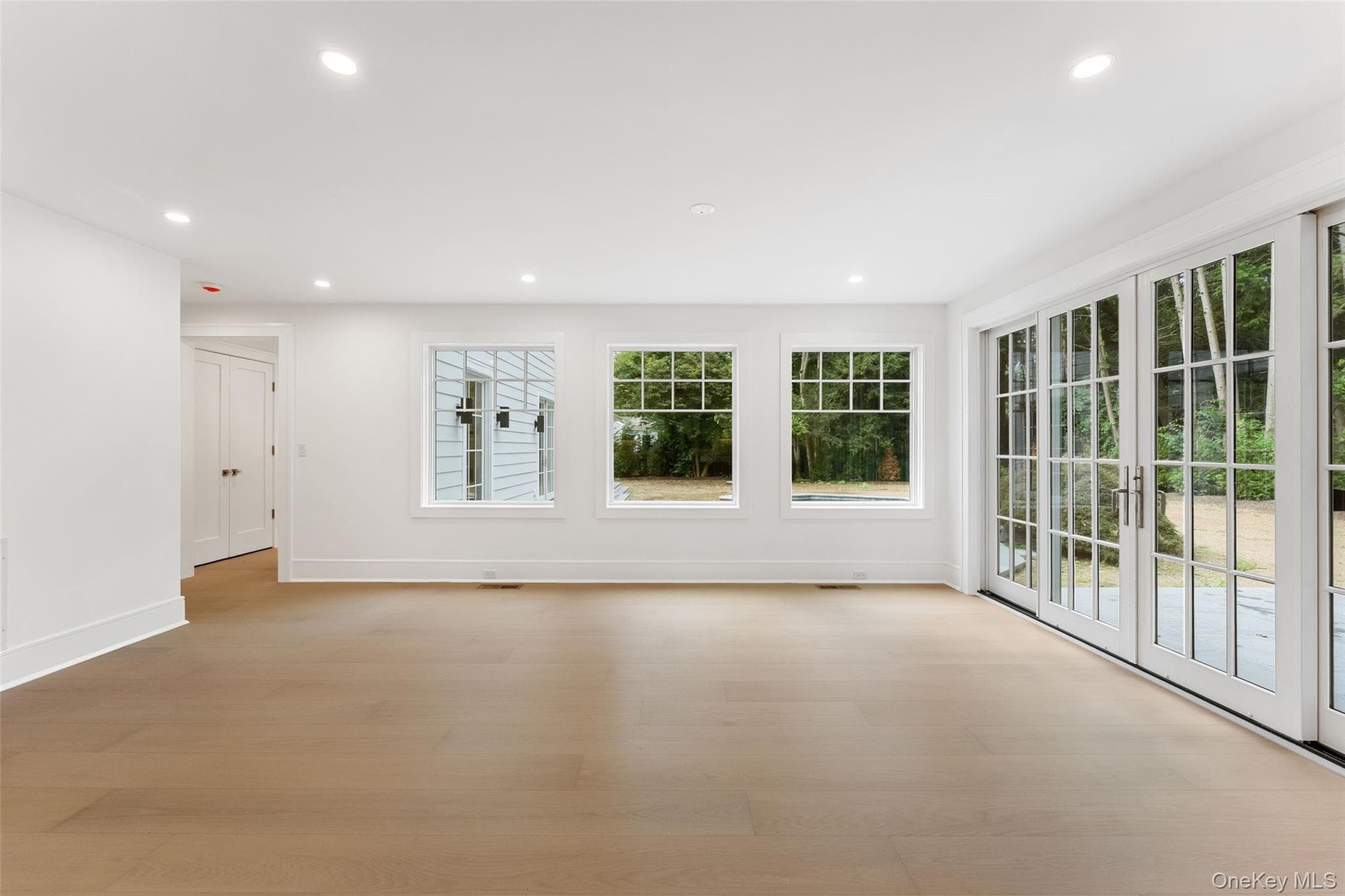 65 Fox Meadow Road thumbnail 10