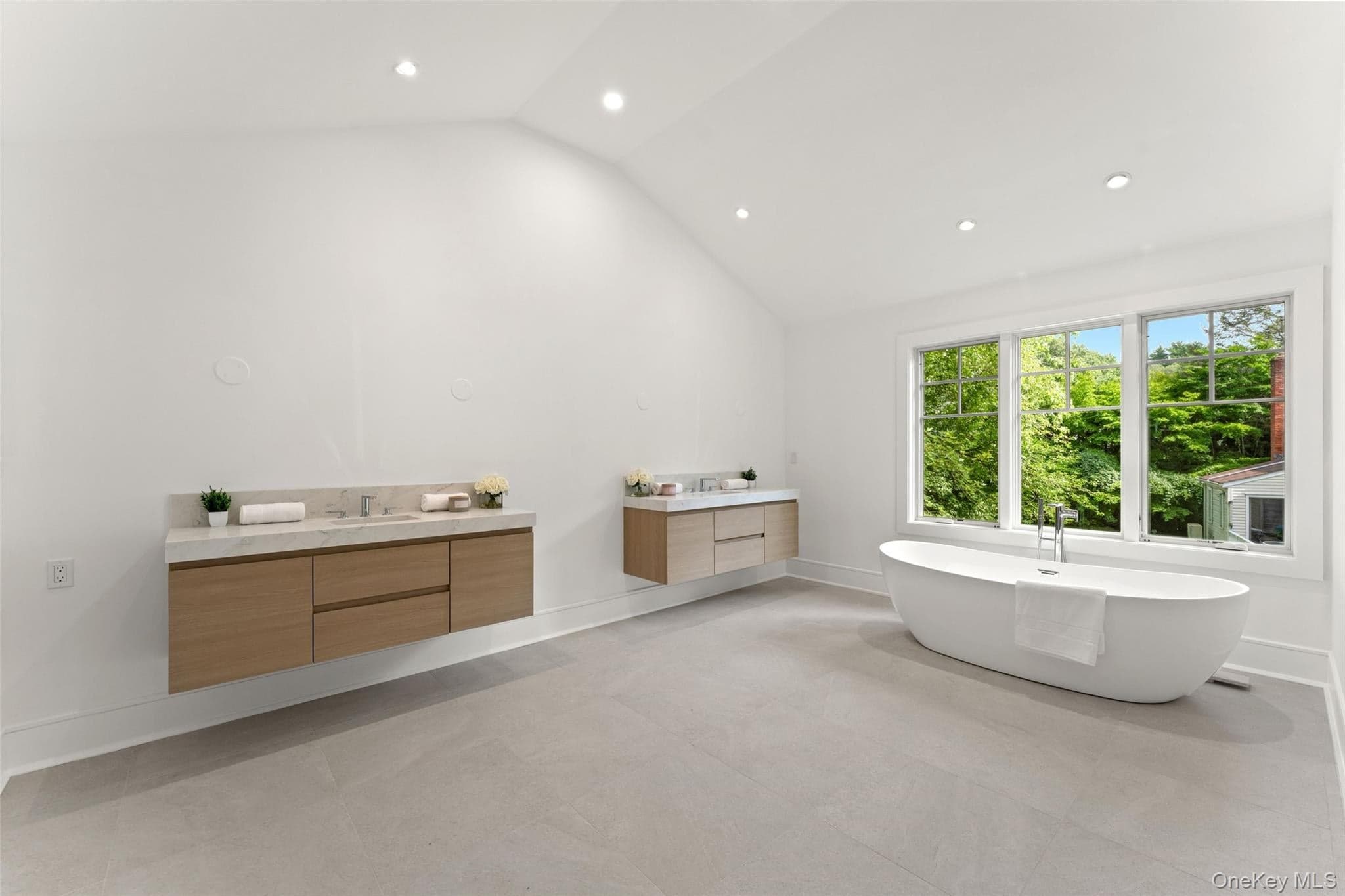 65 Fox Meadow Road thumbnail 19