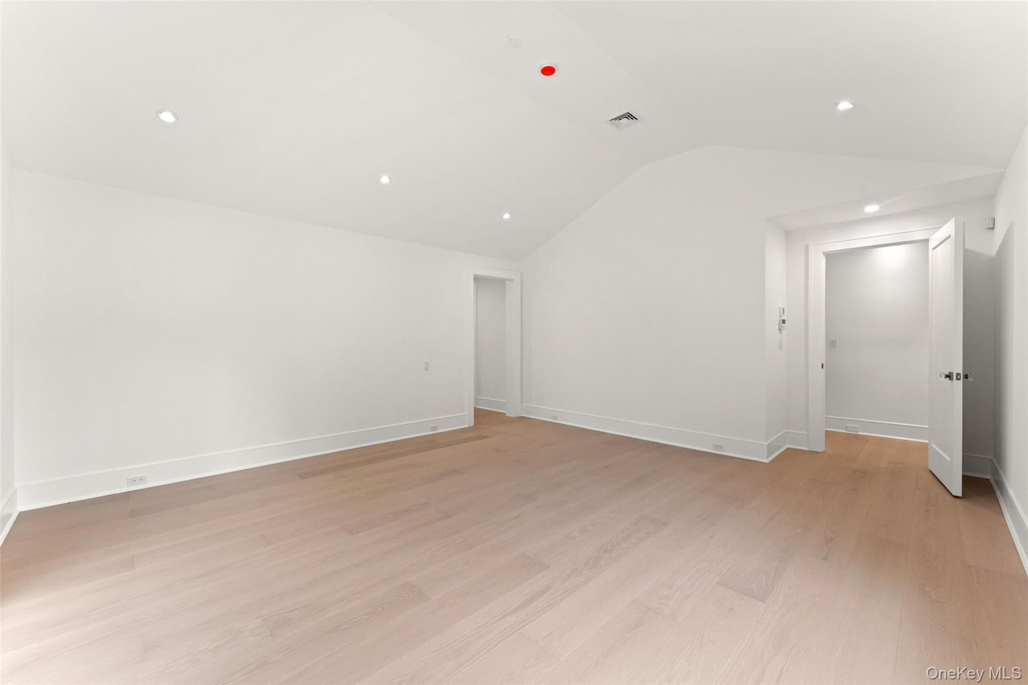 65 Fox Meadow Road thumbnail 31