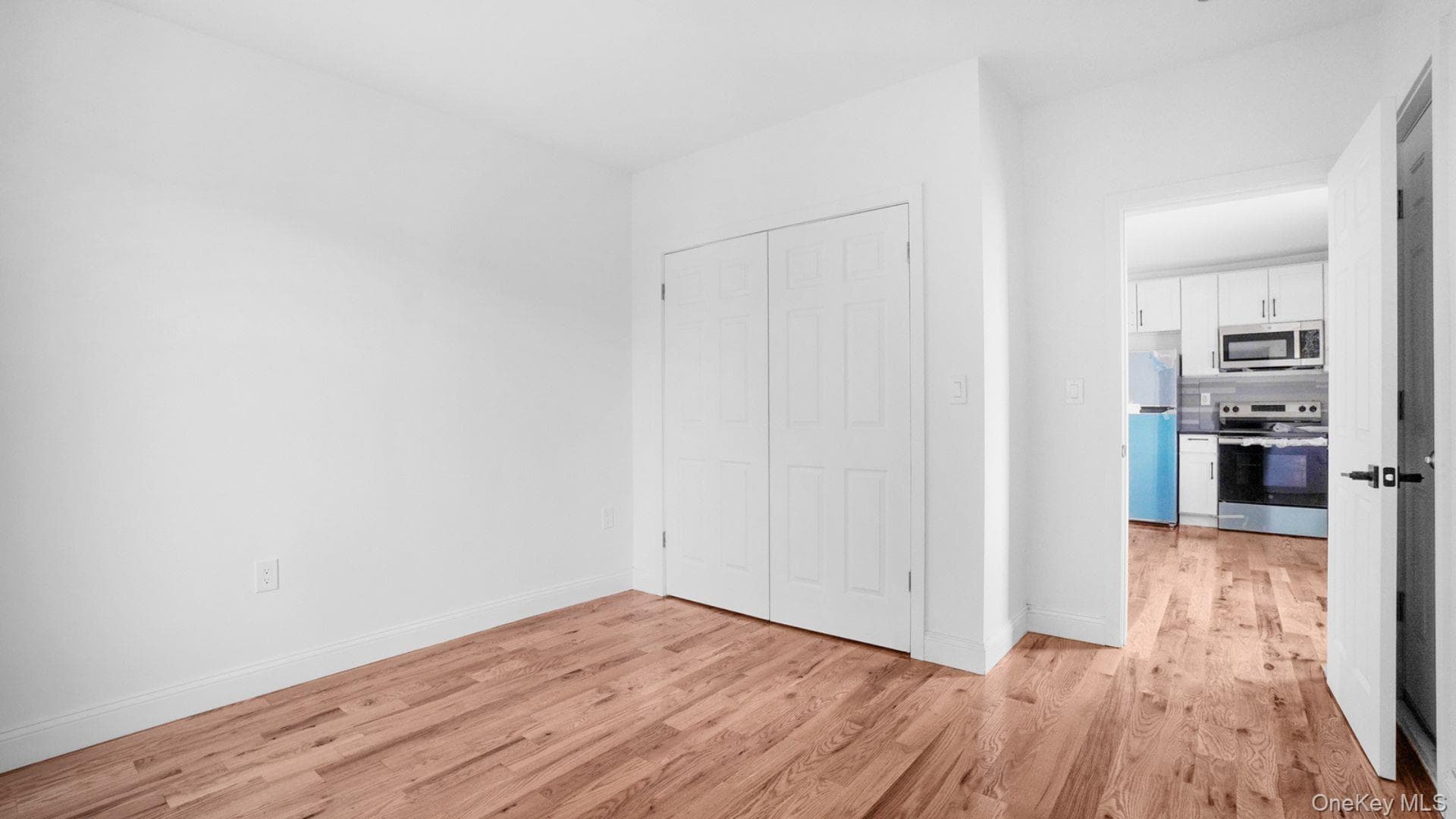 1148 E 211th Street thumbnail 18