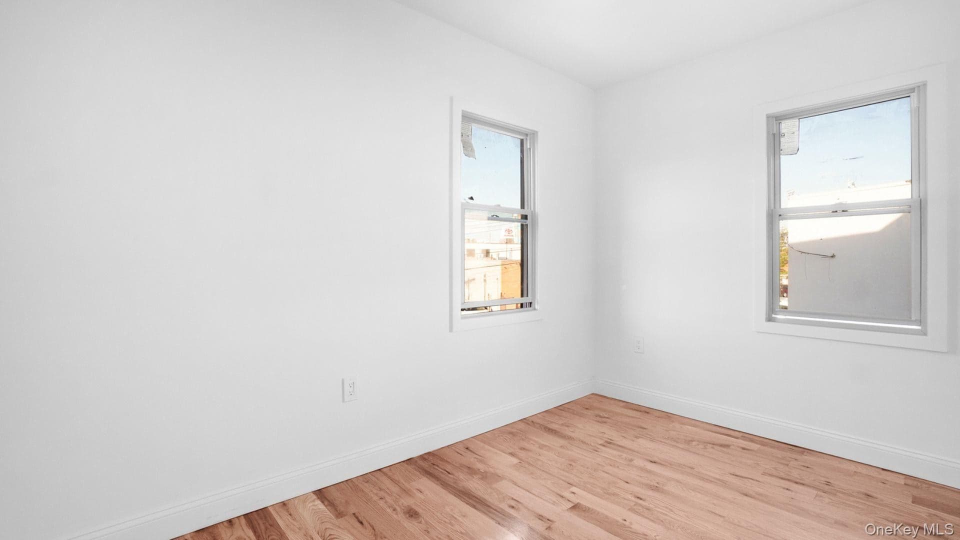 1148 E 211th Street thumbnail 17