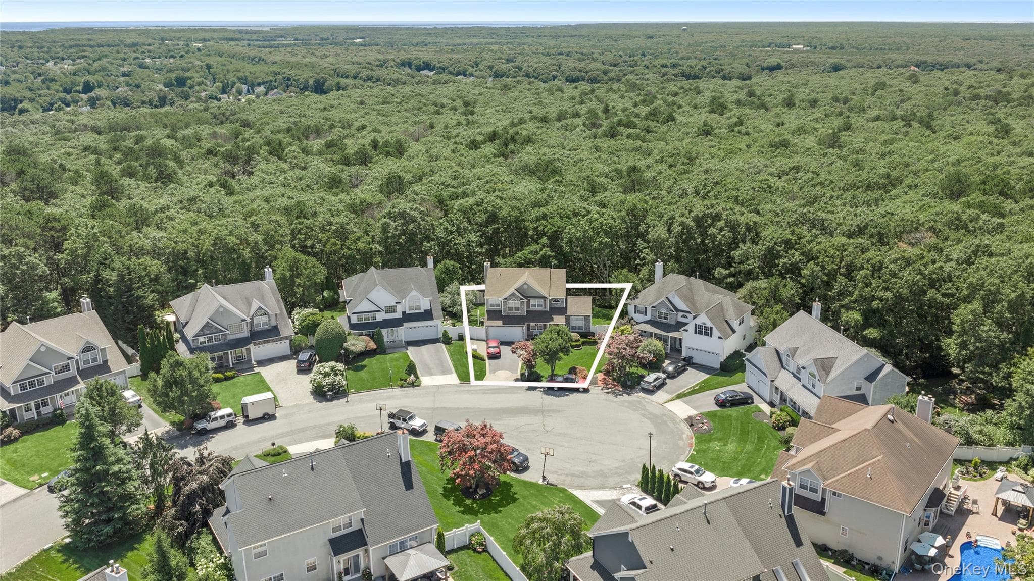 15 Scenicview Crescent thumbnail 3