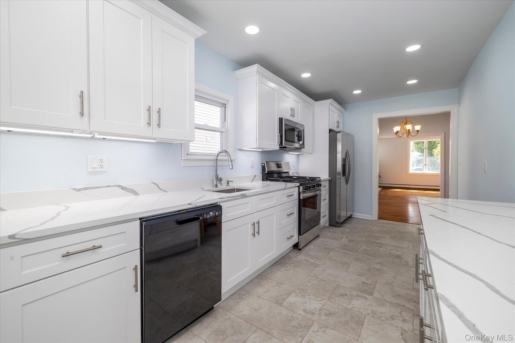 48 W Windsor Parkway thumbnail 19