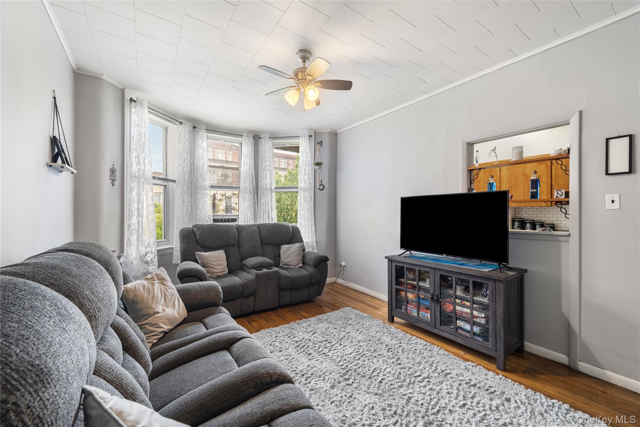 60-77 69th Avenue thumbnail 26