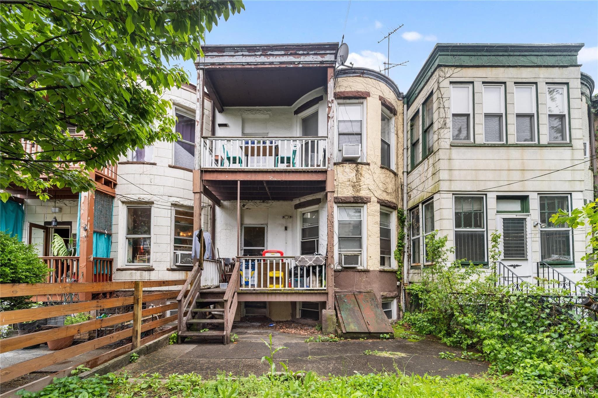 60-77 69th Avenue thumbnail 2