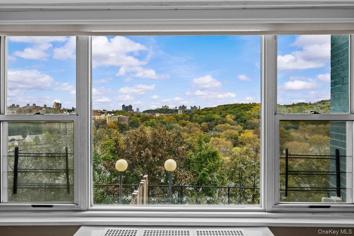 2400 Johnson Avenue Unit: 2F, Bronx