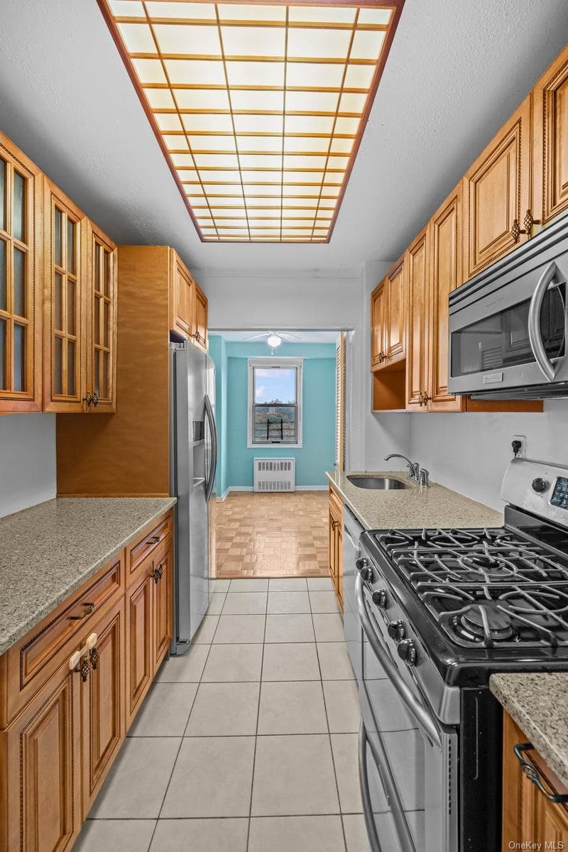 2400 Johnson Avenue Unit: 2F thumbnail 11