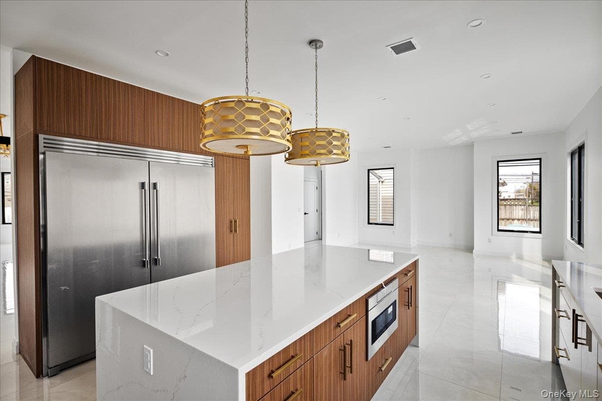 544 Arlington Road thumbnail 13