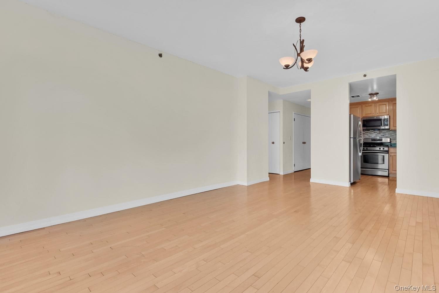 3625 Oxford Avenue Unit: 6B thumbnail 5