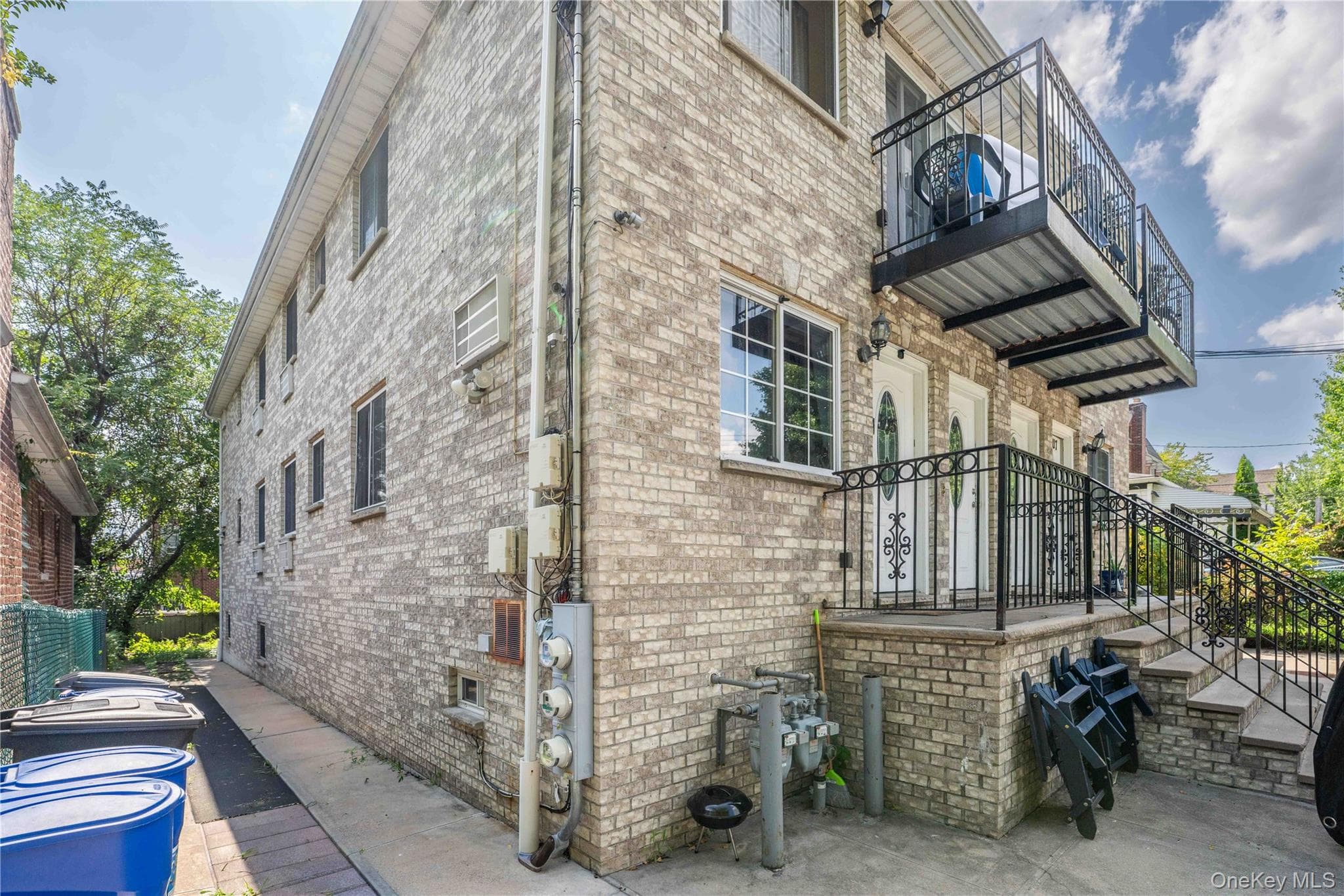 3115 Fenton Avenue thumbnail 2
