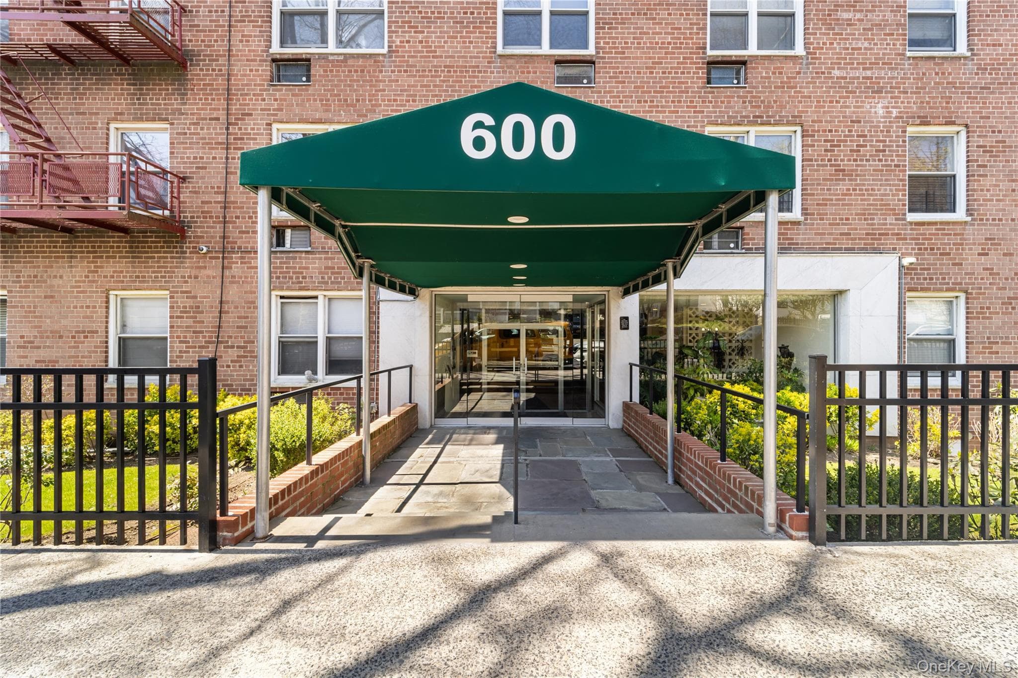 600 Locust Street Unit: 3G, Mount Vernon