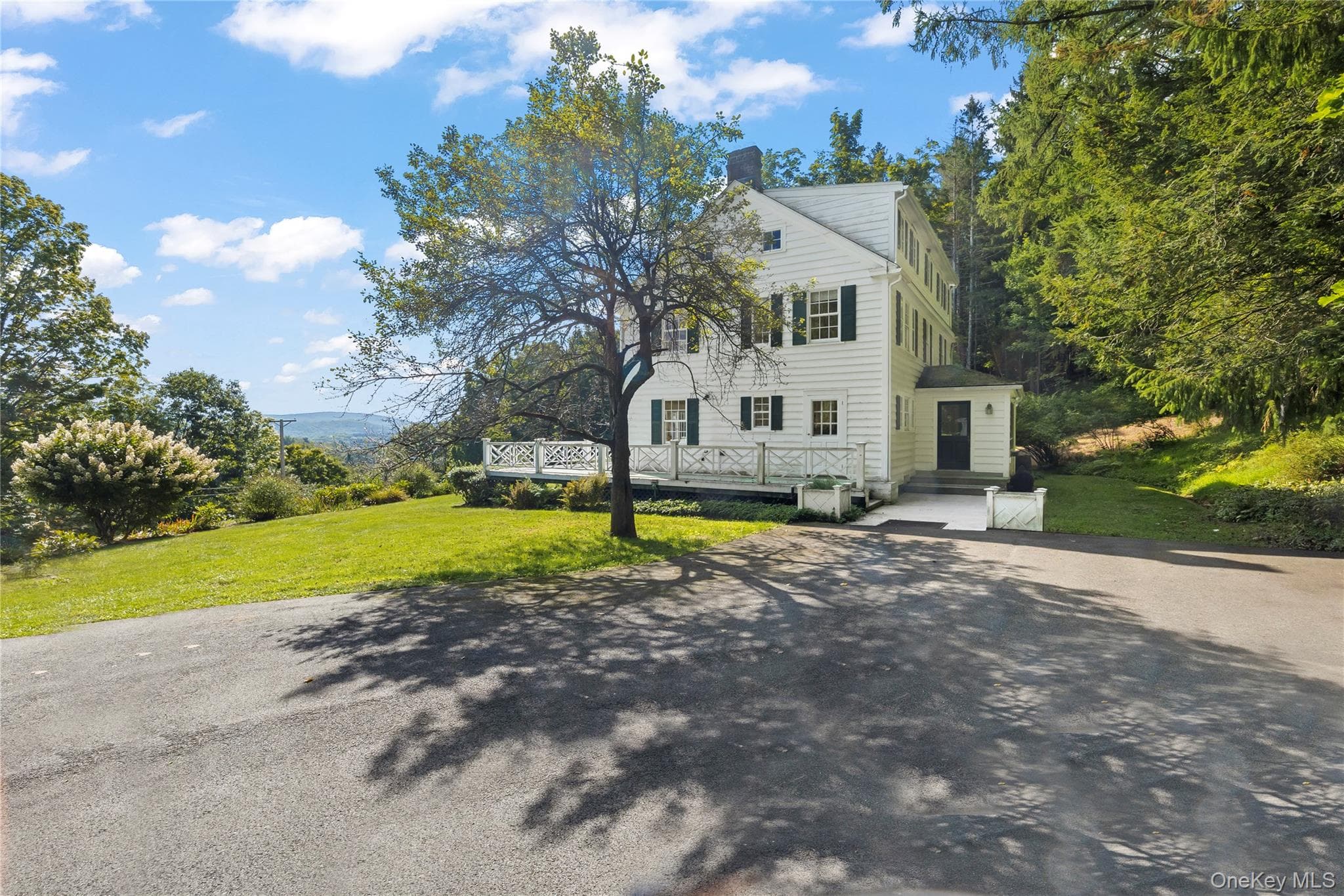 81 Tinker Hill Road thumbnail 2