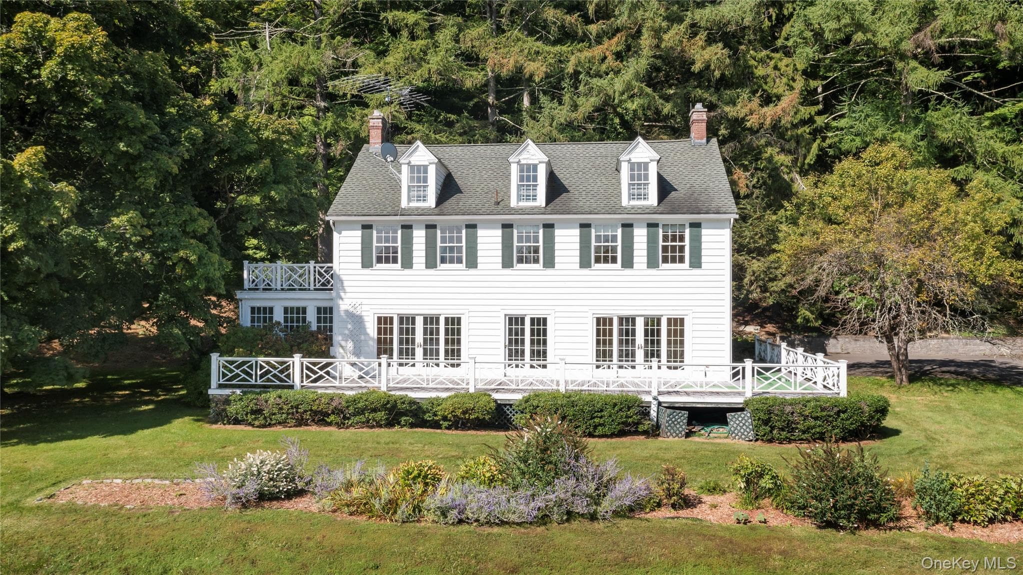 81 Tinker Hill Road photo 1