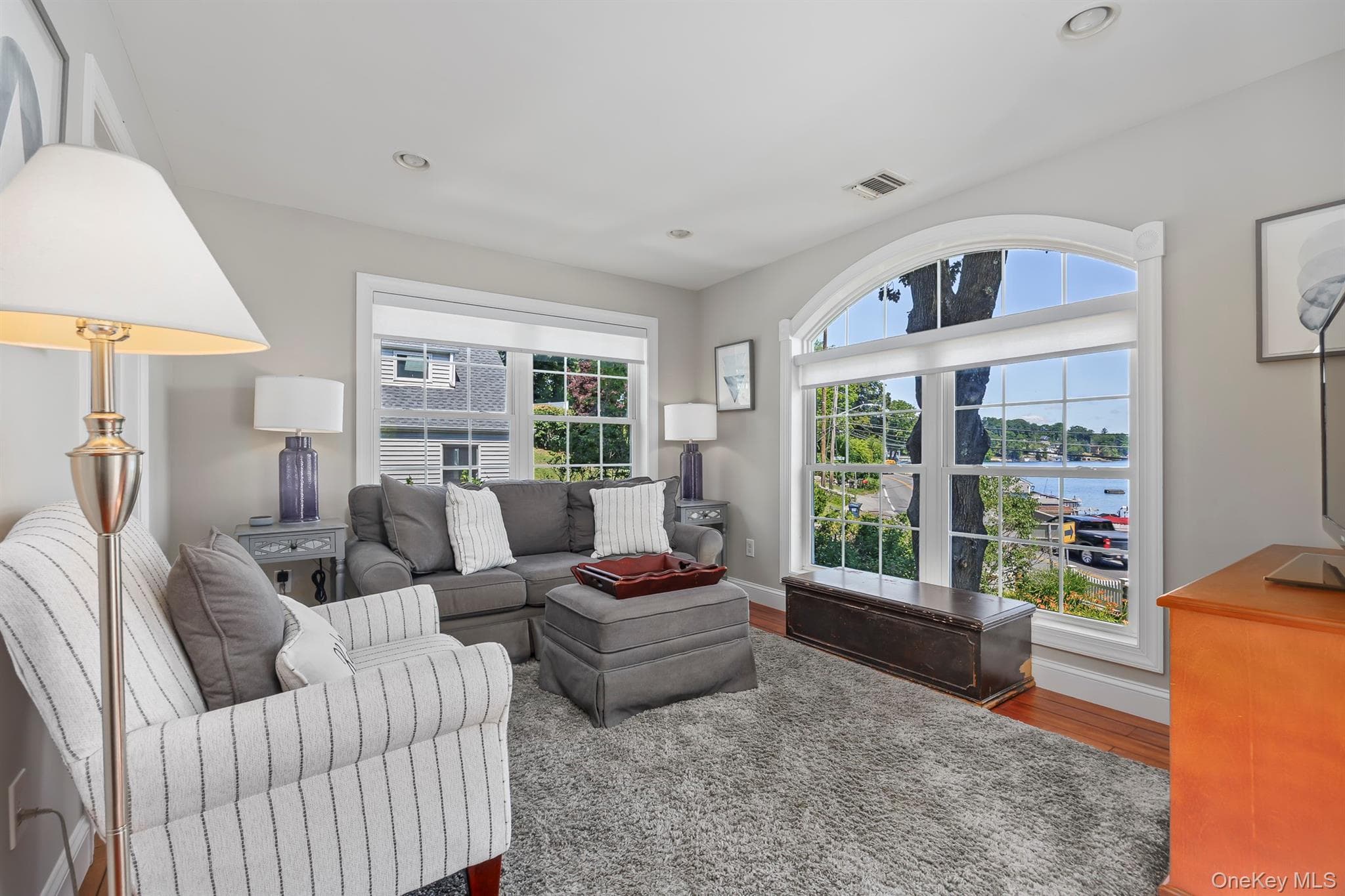 1 Colonial Drive thumbnail 25