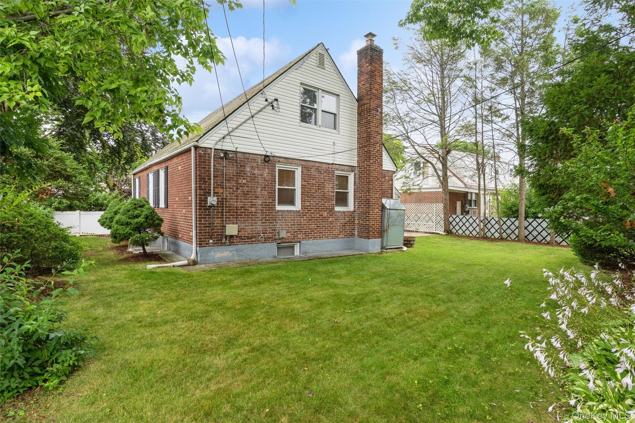 1493 New Hyde Park Drive thumbnail 18