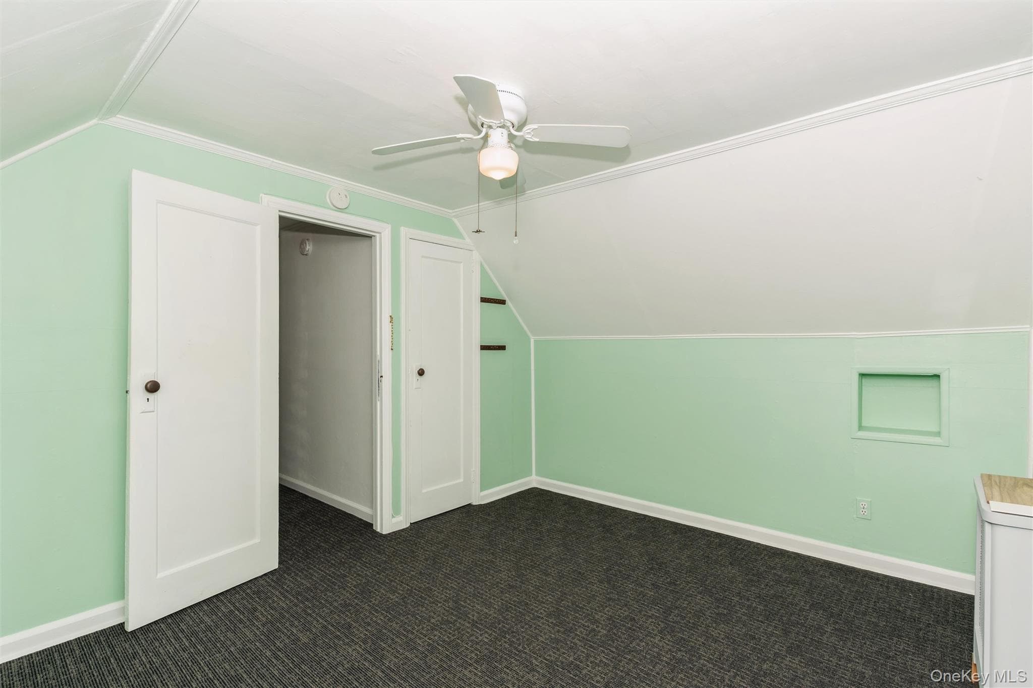 1493 New Hyde Park Drive thumbnail 14