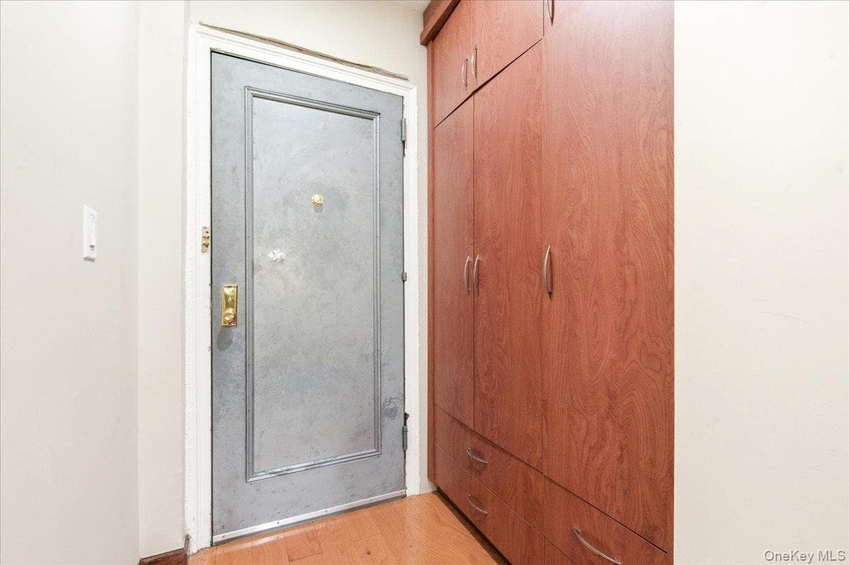83-80 118th Street Unit: 4A thumbnail 4