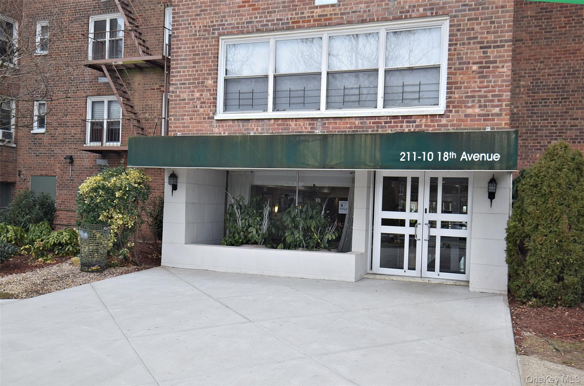 211-10 18 Avenue Unit: 4J thumbnail 3