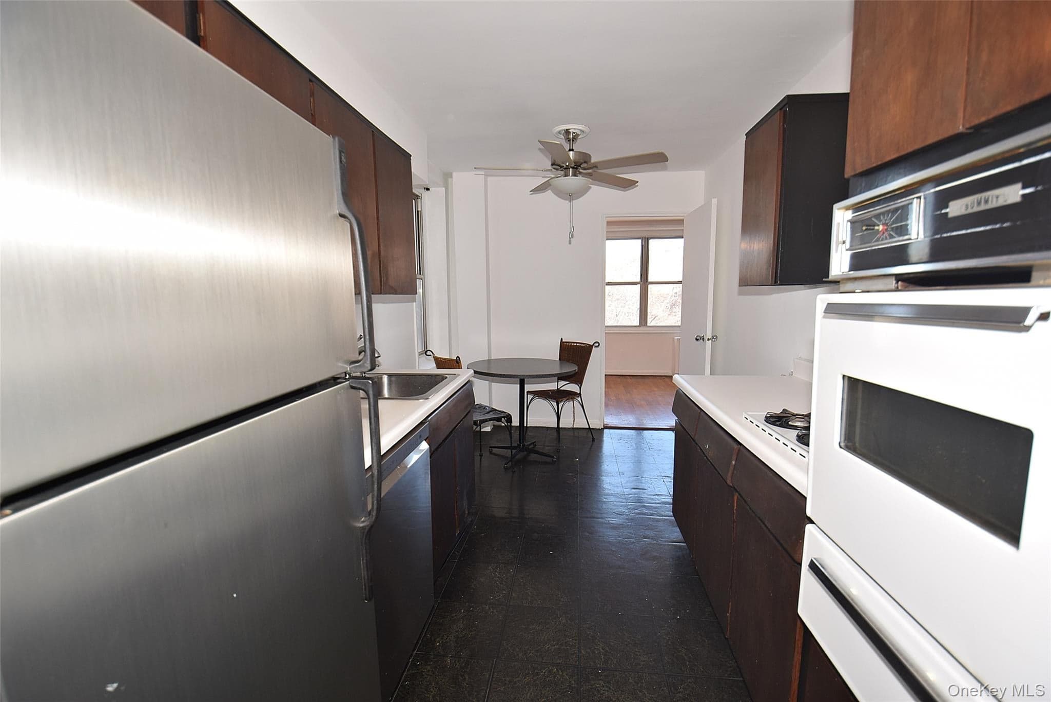 211-10 18 Avenue Unit: 4J thumbnail 14