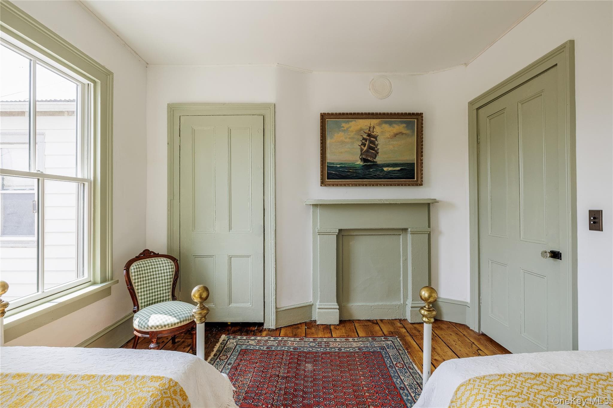225 Robinson Street thumbnail 33