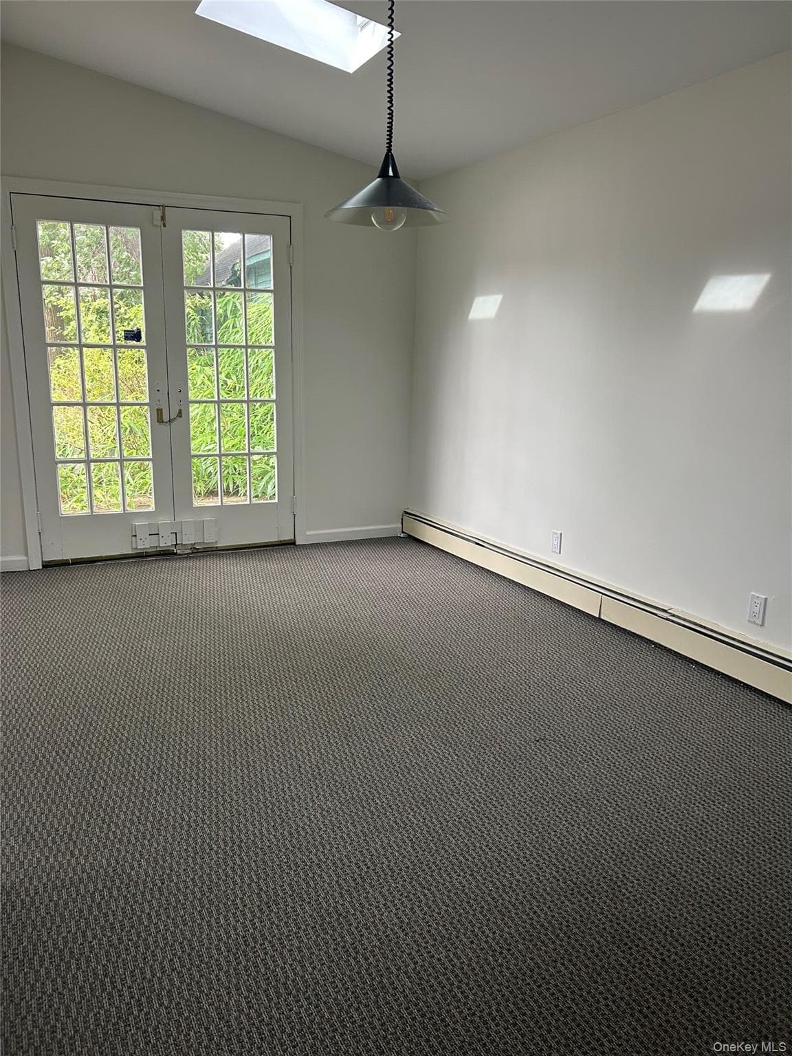 363 N Wellwood Avenue thumbnail 6