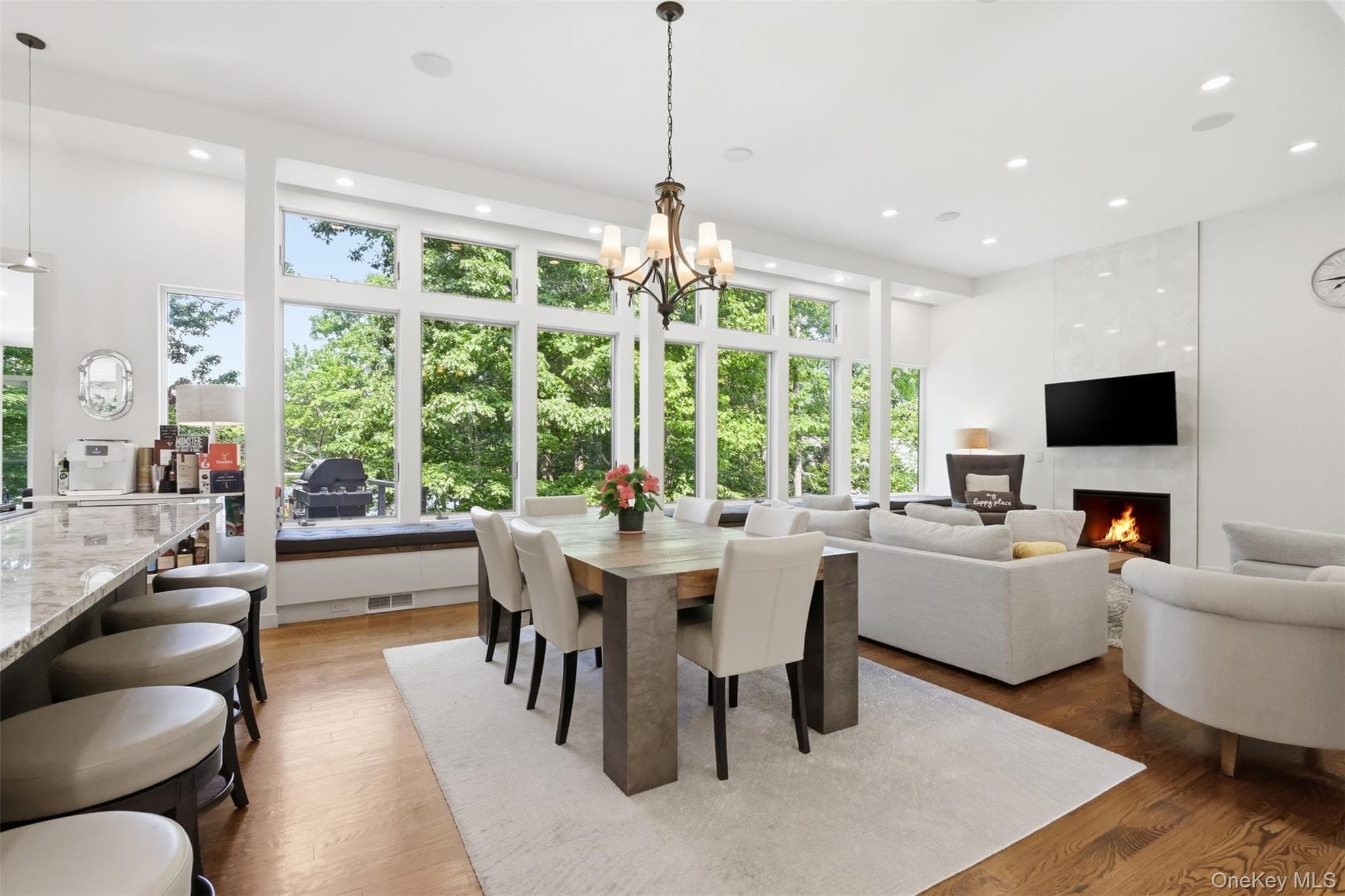 128 Broadmoor Drive thumbnail 8