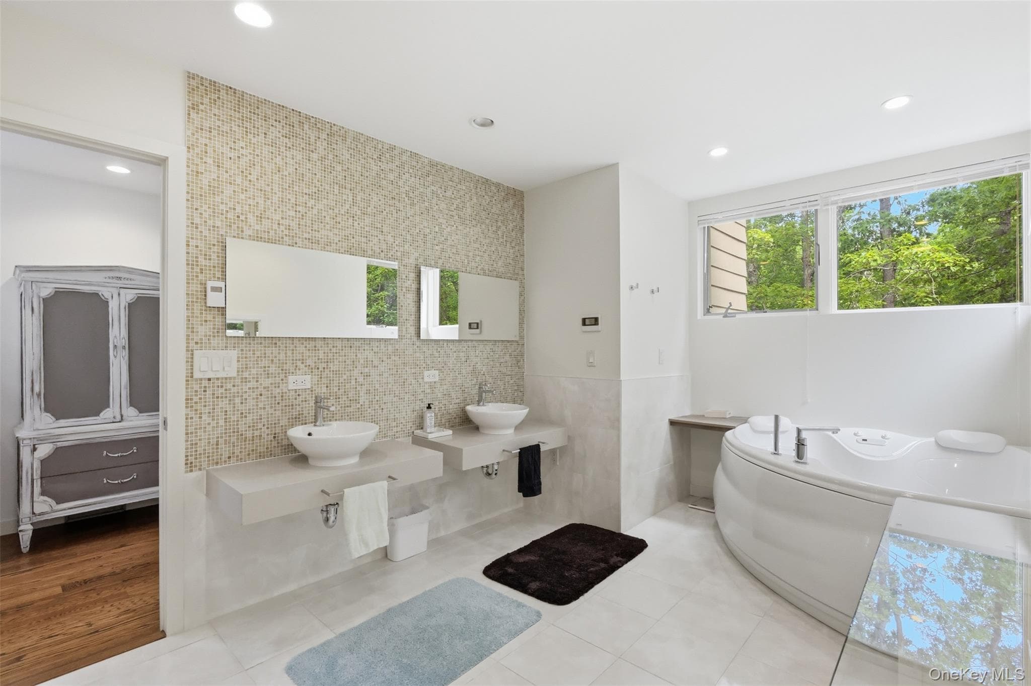 128 Broadmoor Drive thumbnail 44