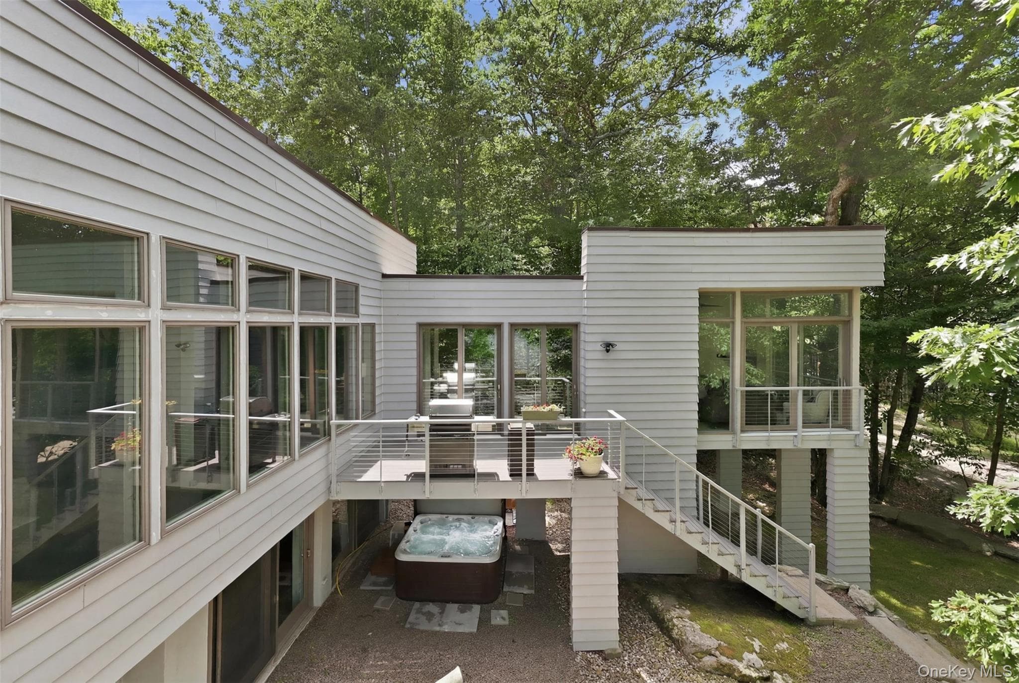 128 Broadmoor Drive thumbnail 4