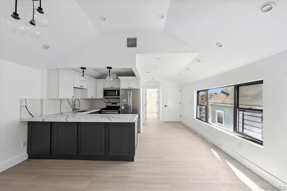 953 Tilden Street thumbnail 7