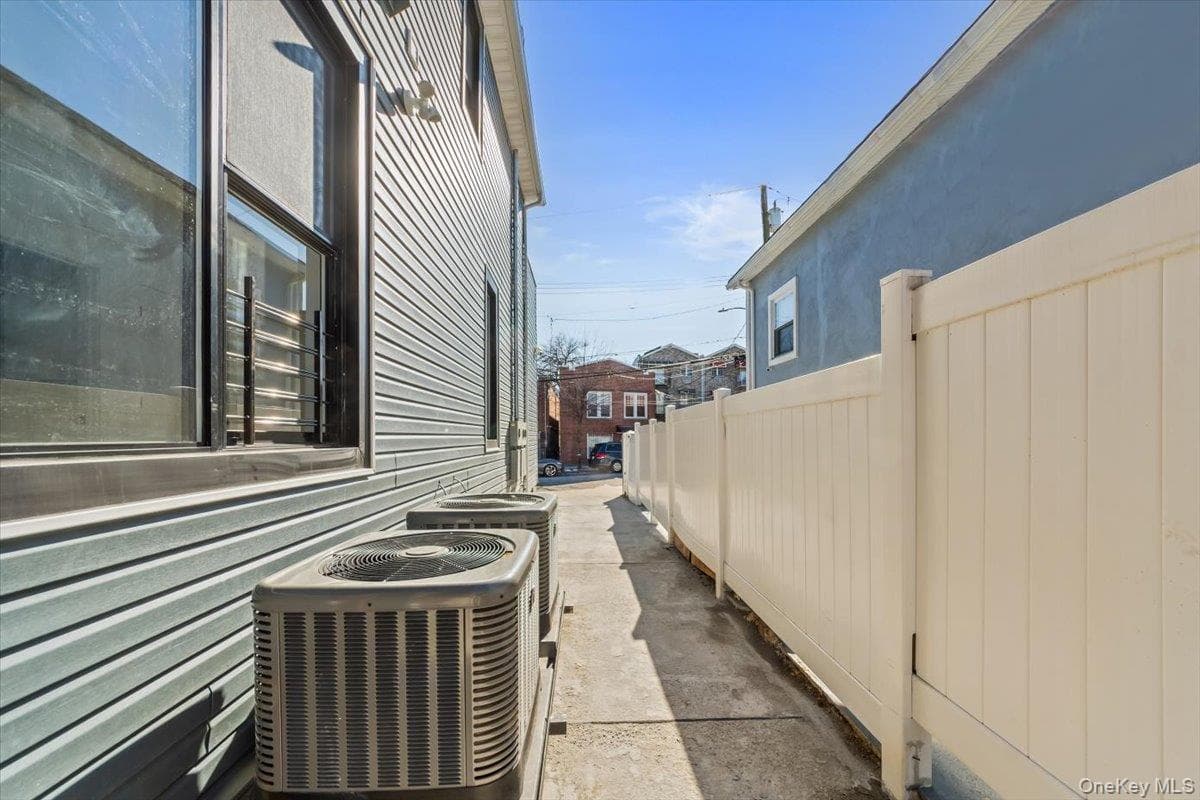 953 Tilden Street thumbnail 24