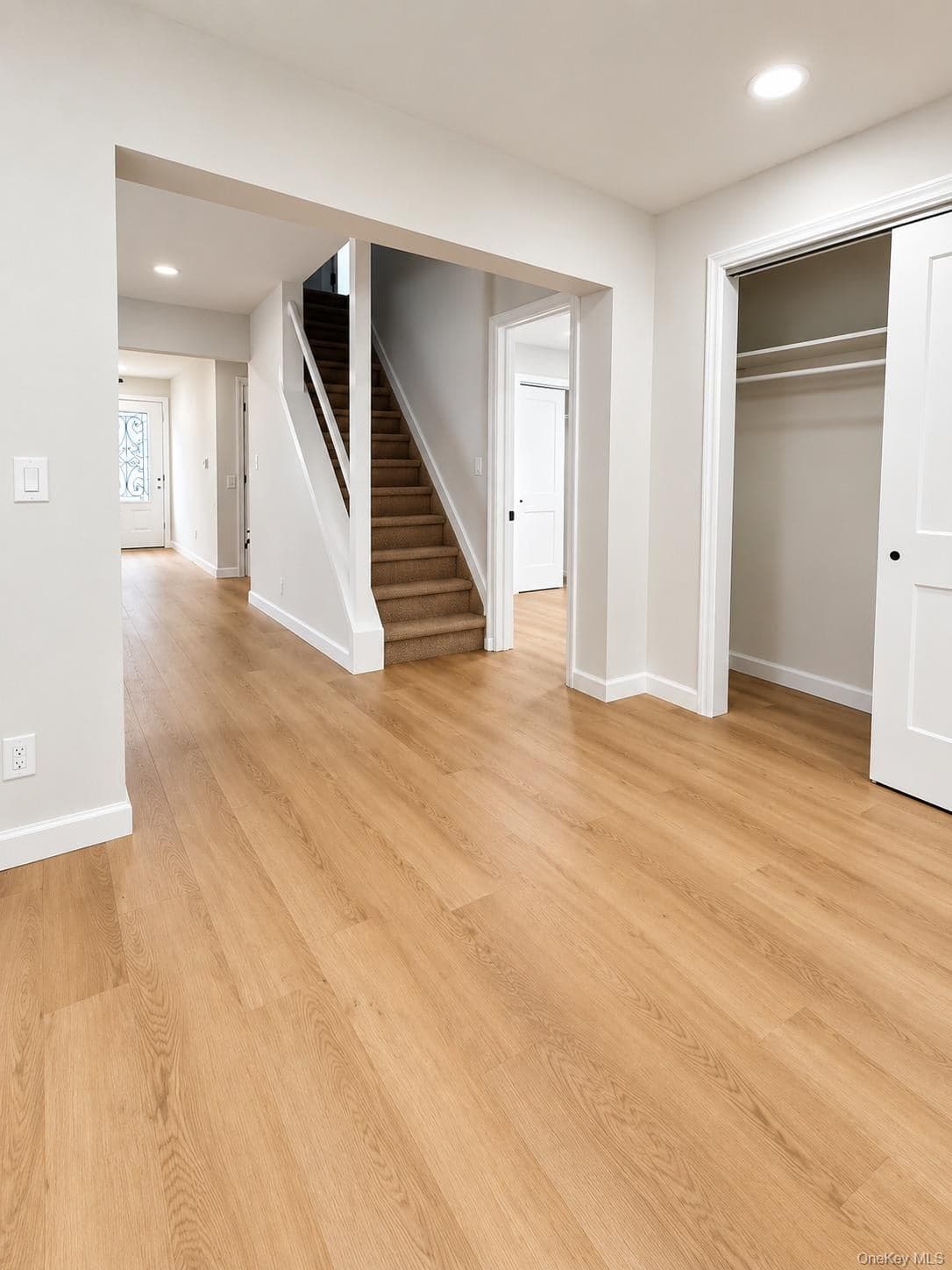 102 Pinewood Drive thumbnail 17