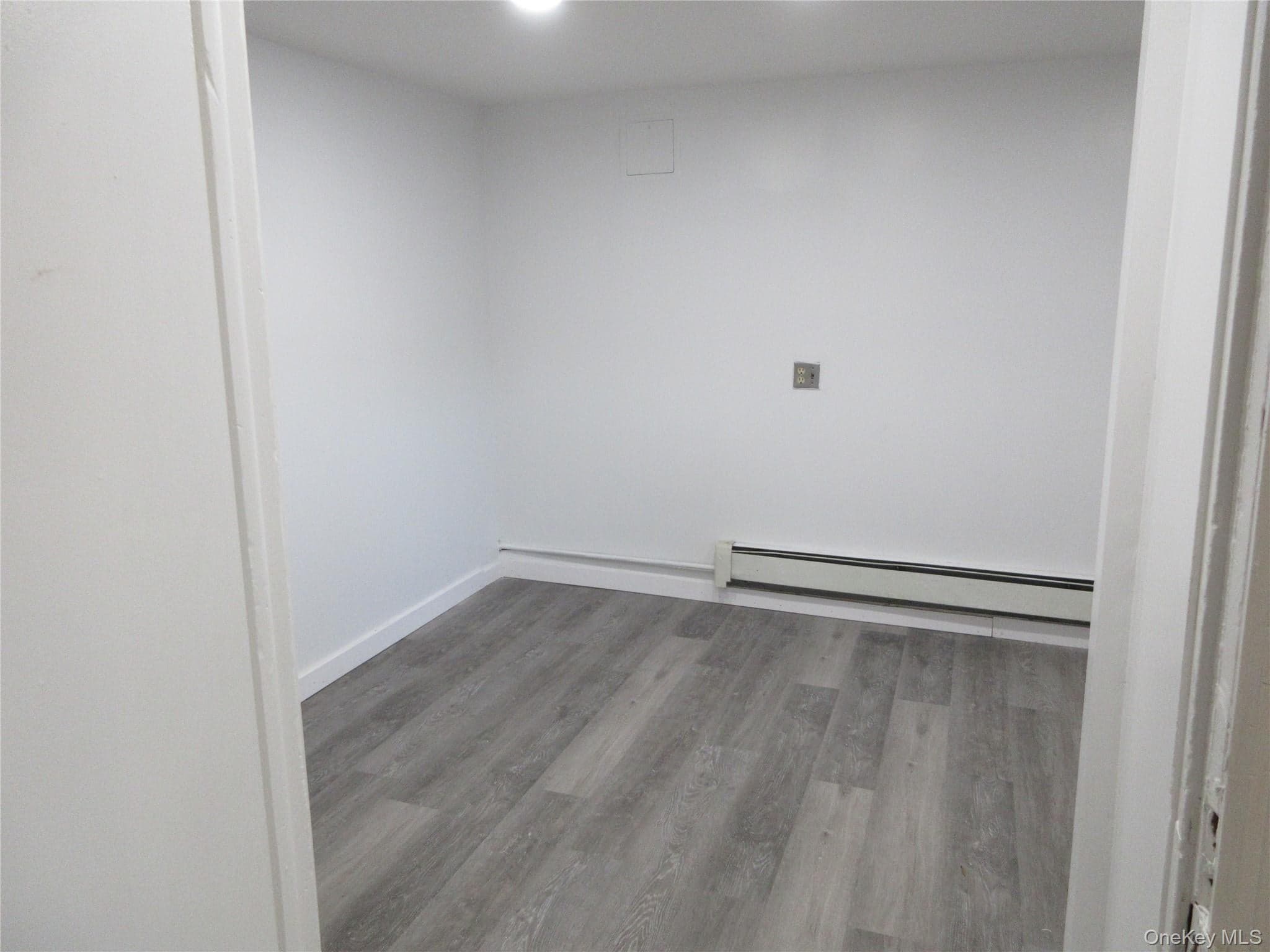 3228 Tenbroeck Avenue thumbnail 16