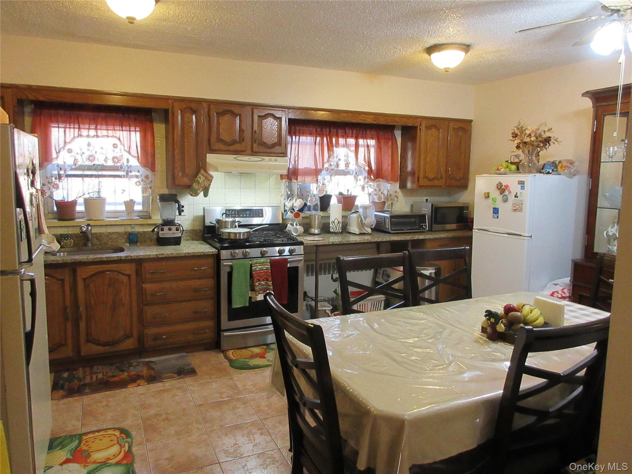 3228 Tenbroeck Avenue thumbnail 3