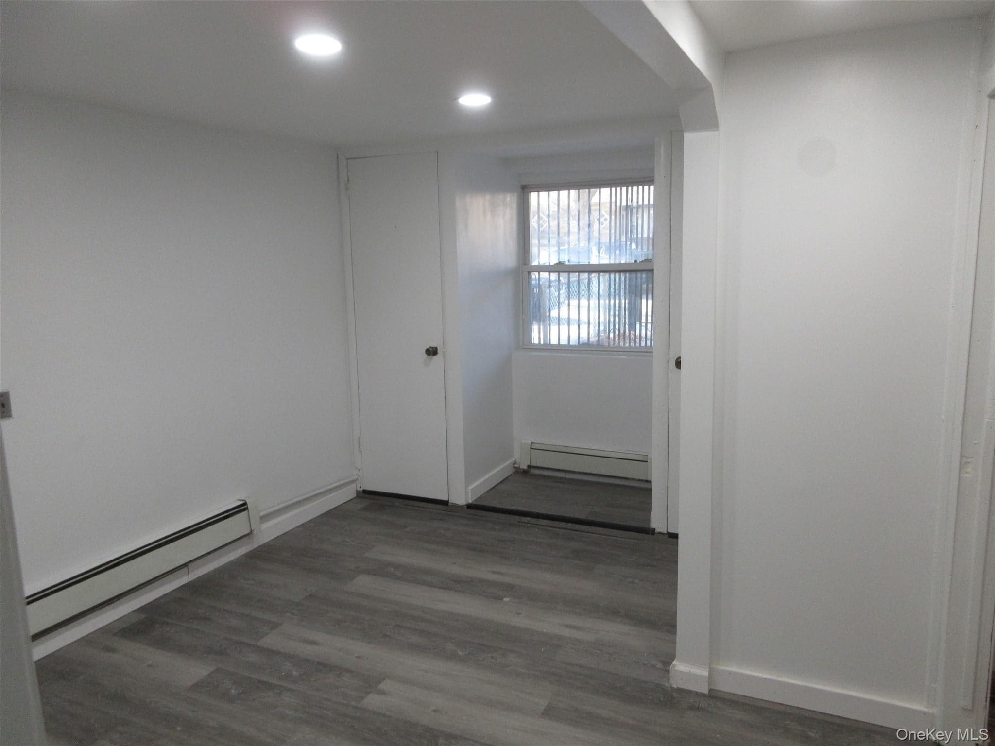 3228 Tenbroeck Avenue thumbnail 18