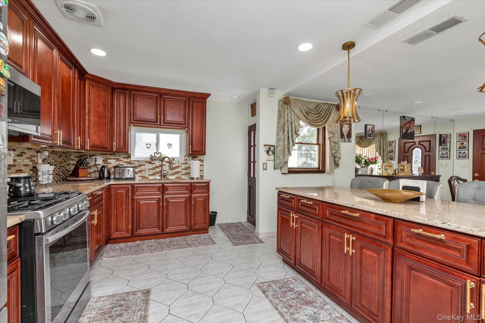 15 Hudson Avenue thumbnail 8